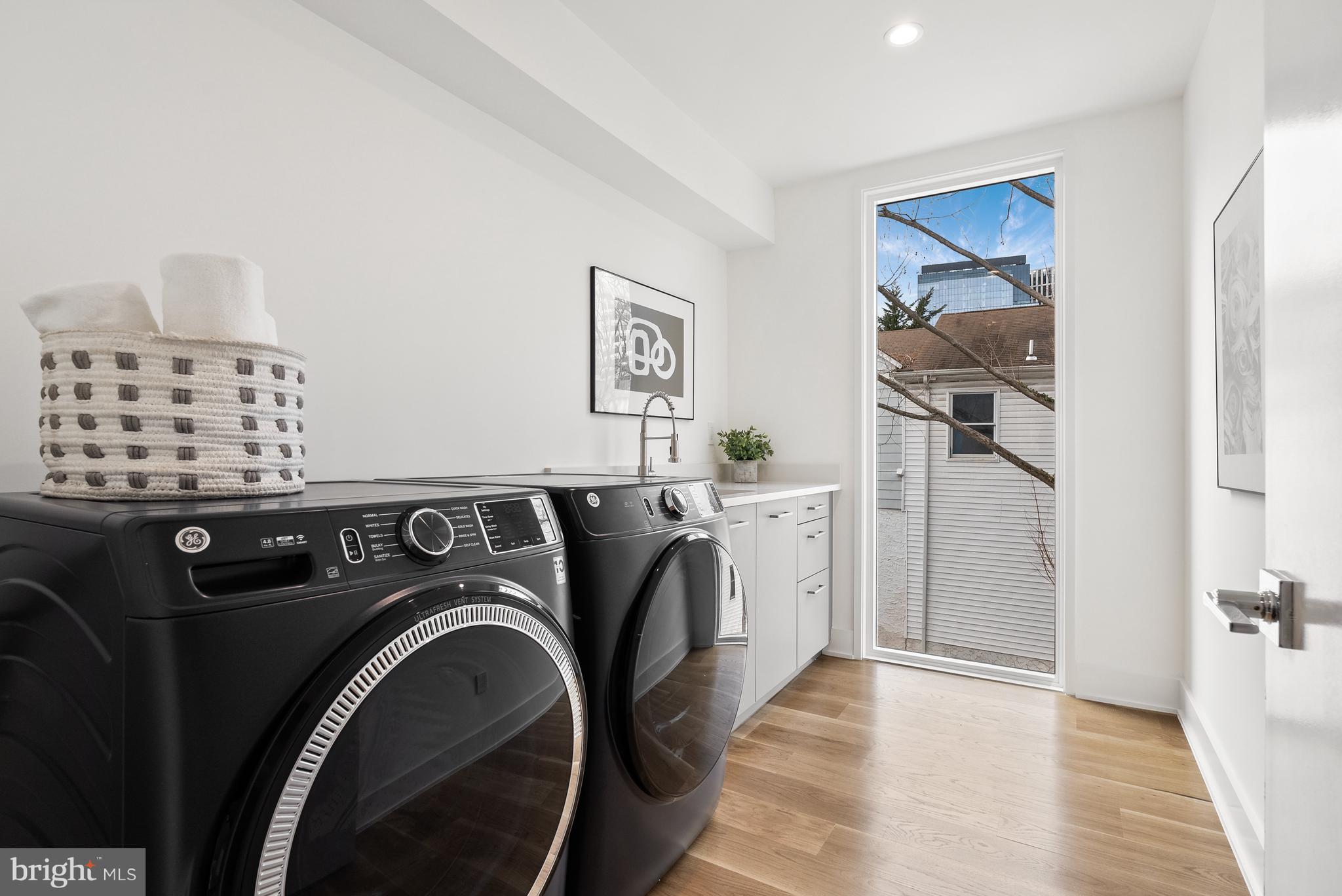 CHEVY CHASE - Residential