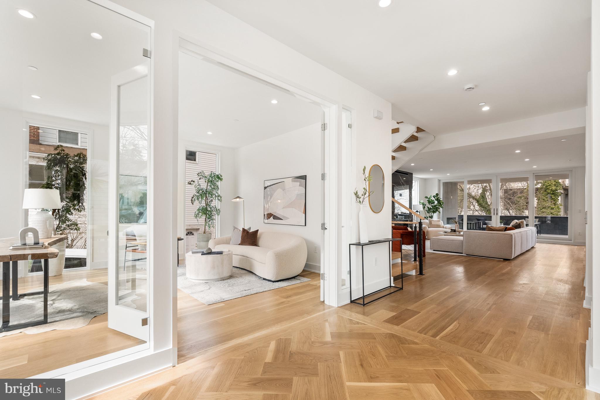 CHEVY CHASE - Residential