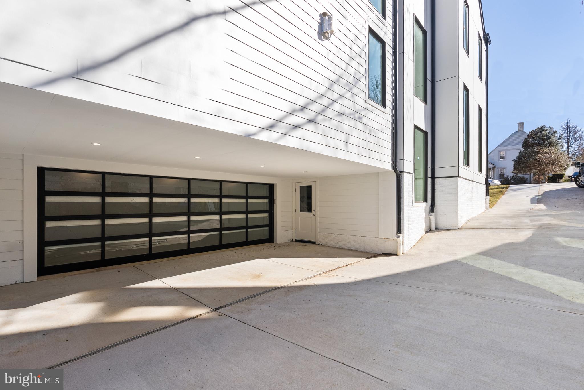 CHEVY CHASE - Residential