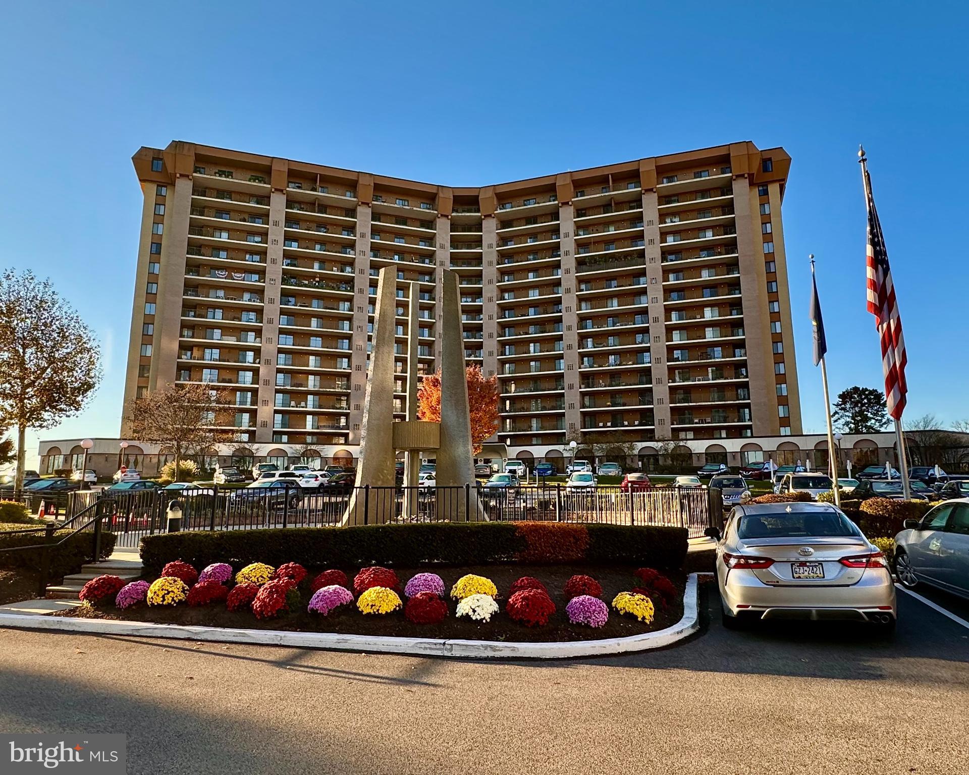 VALLEY FORGE TOWER - Residential