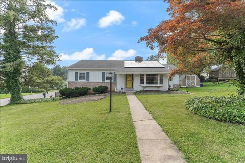 Photo of 2115 LYNN AVE, LANCASTER, PA 17601 (MLS # PALA2037370)