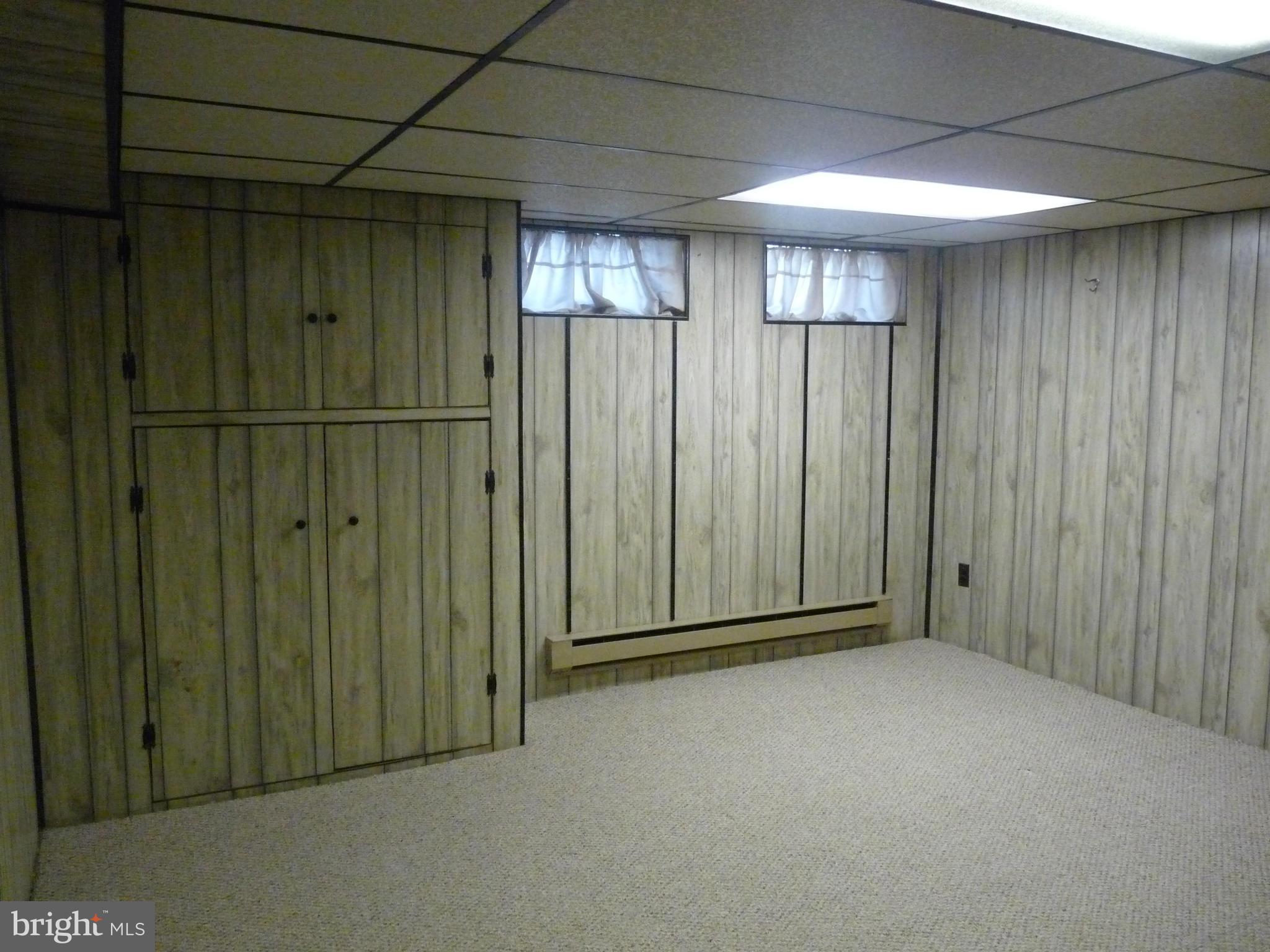 RIDGELEIGH - Residential Lease