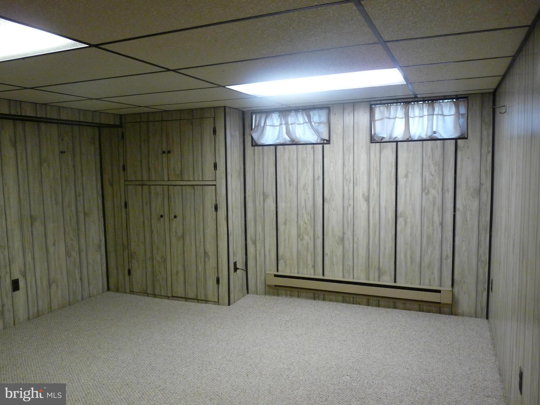 RIDGELEIGH - Residential Lease