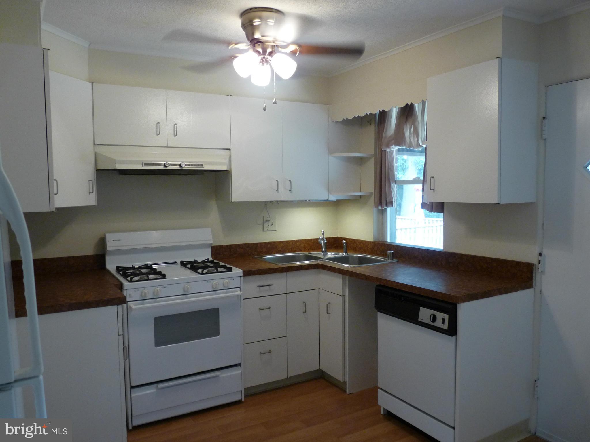 RIDGELEIGH - Residential Lease