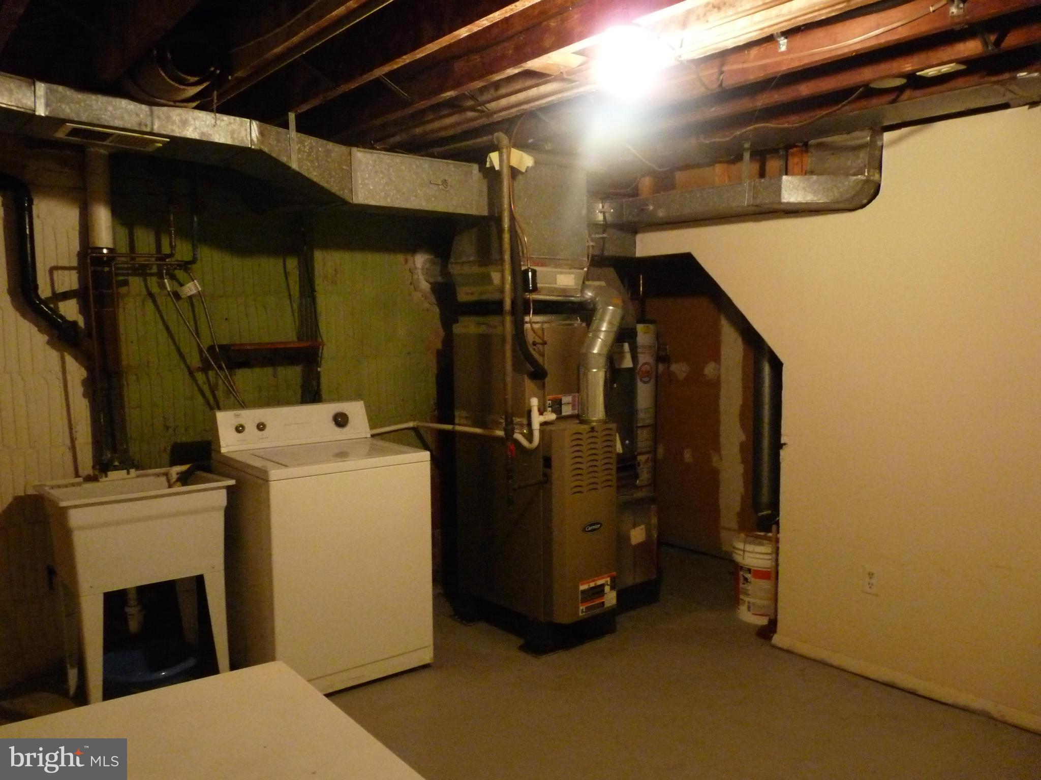 RIDGELEIGH - Residential Lease