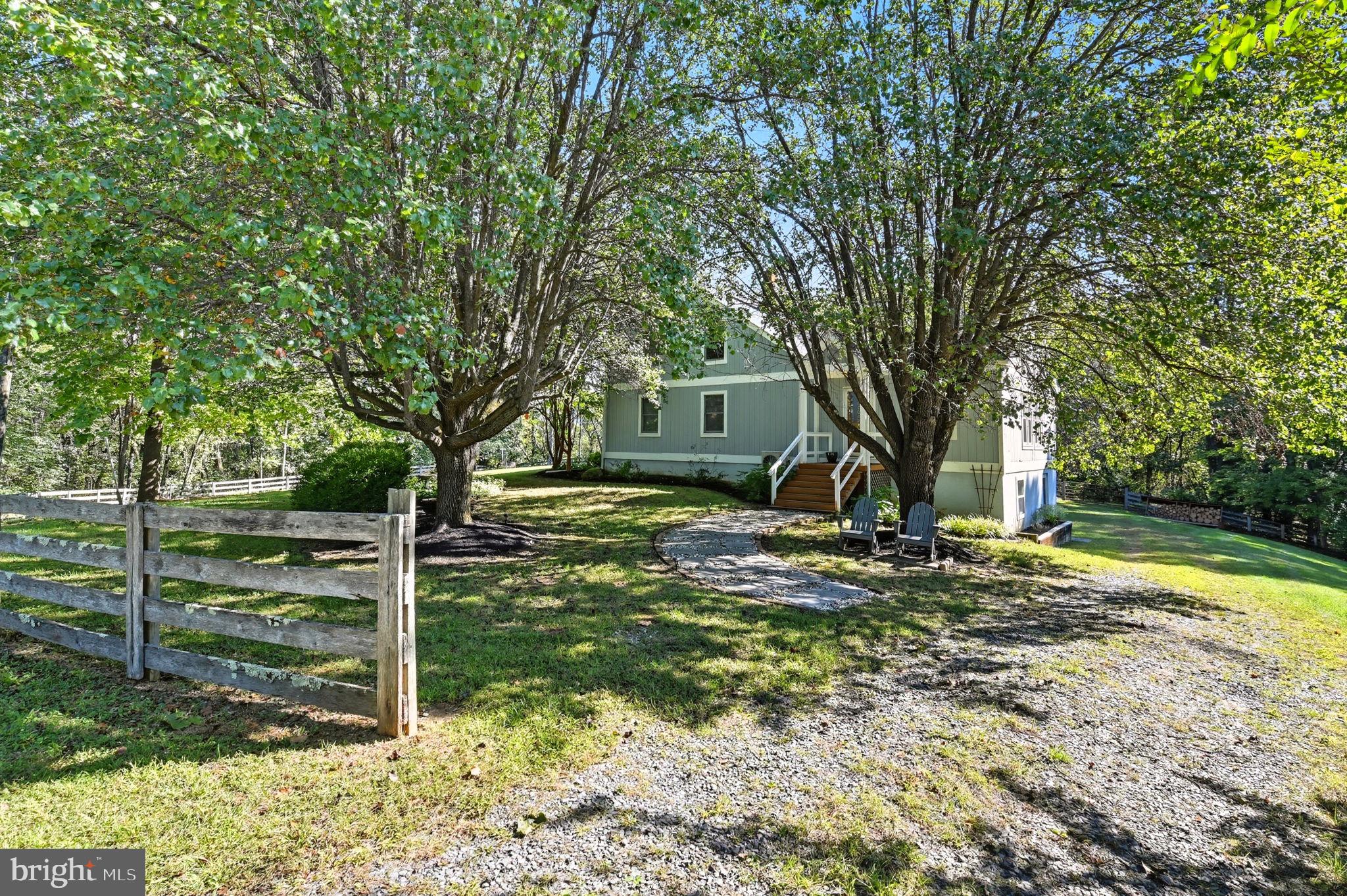 CREEKSIDE - Residential