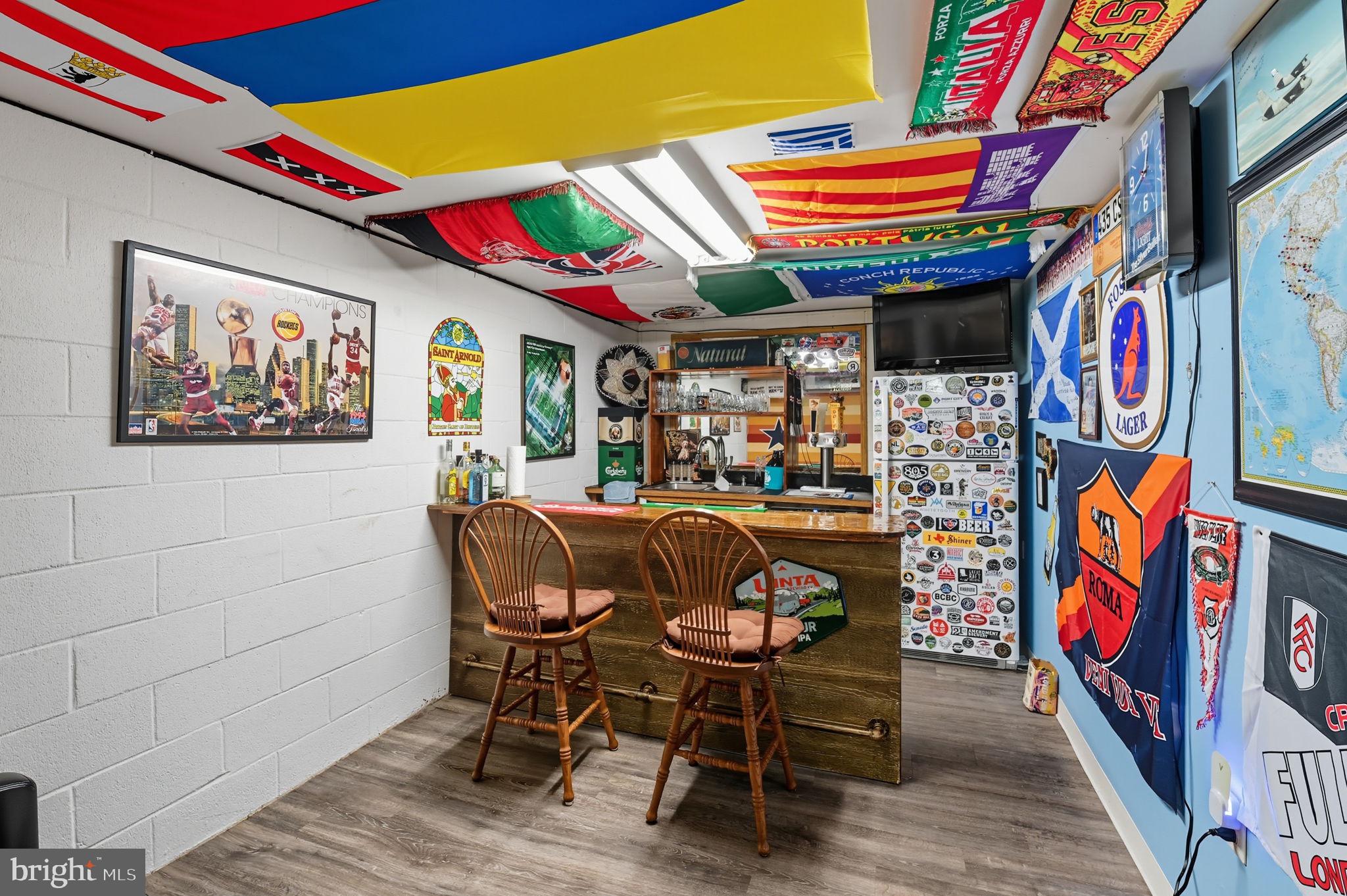 CREEKSIDE - Residential