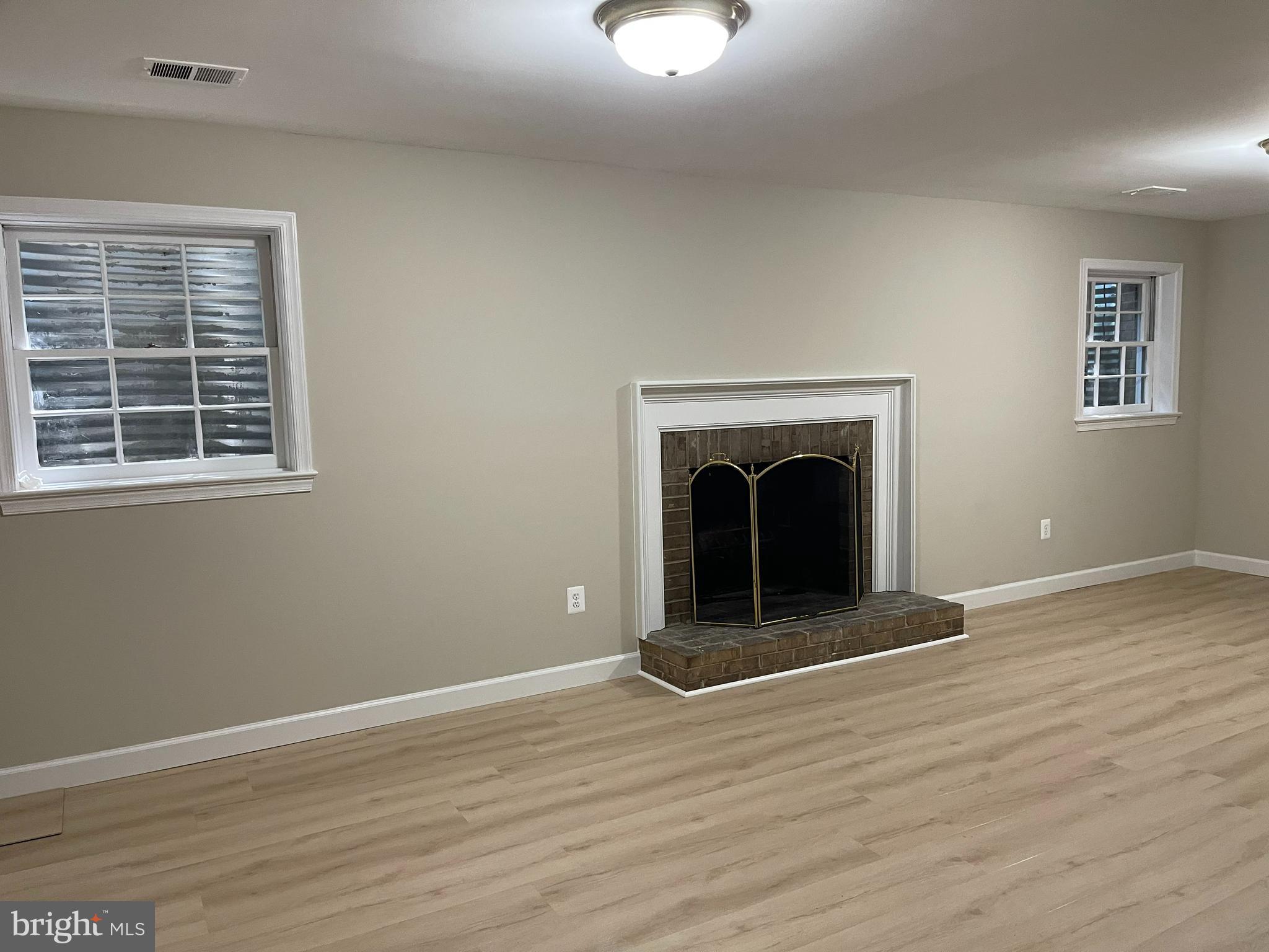 MANTUA HILLS - Residential