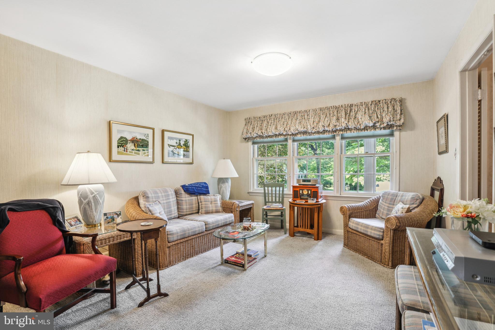 MANTUA HILLS - Residential