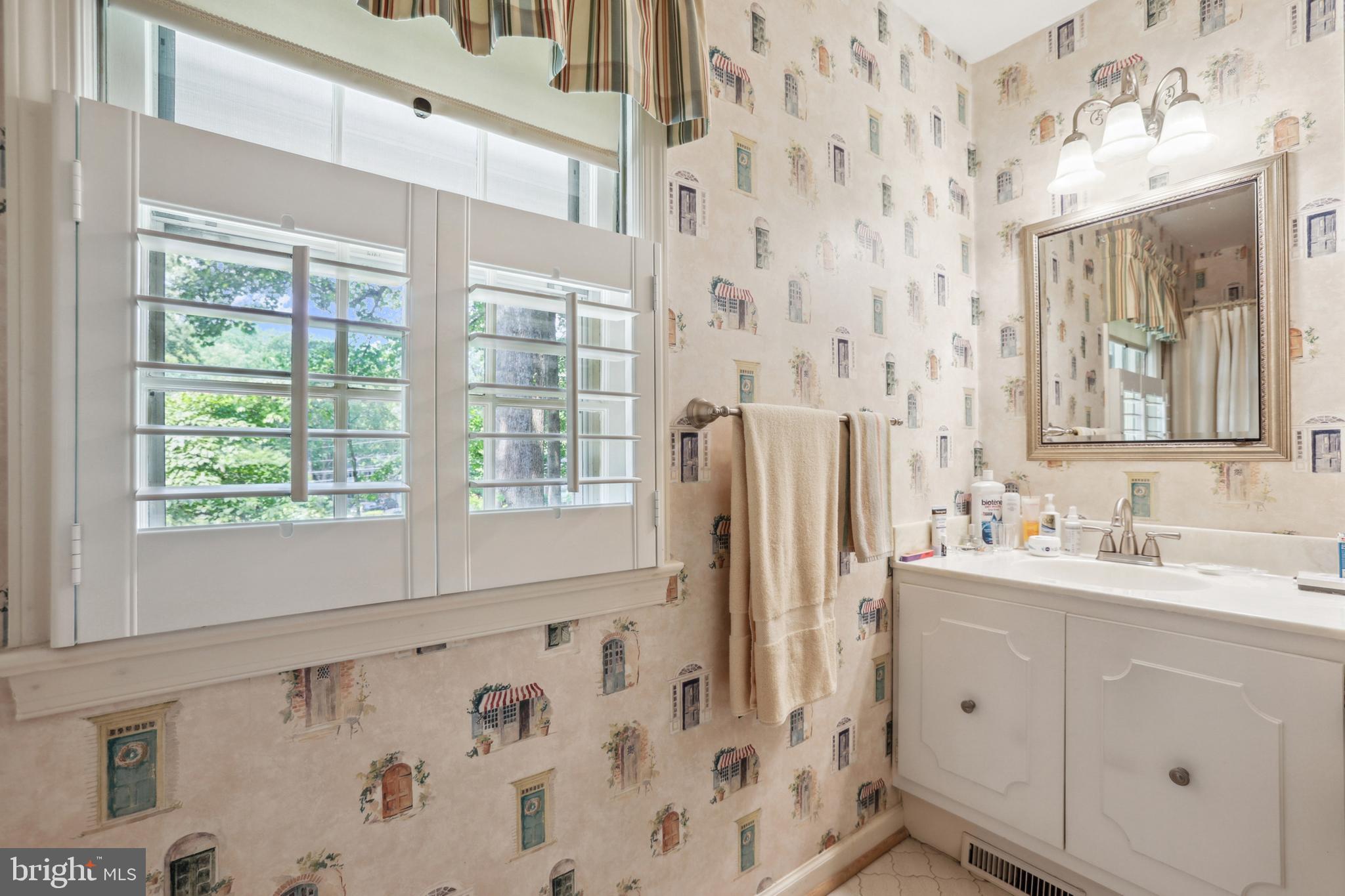 MANTUA HILLS - Residential