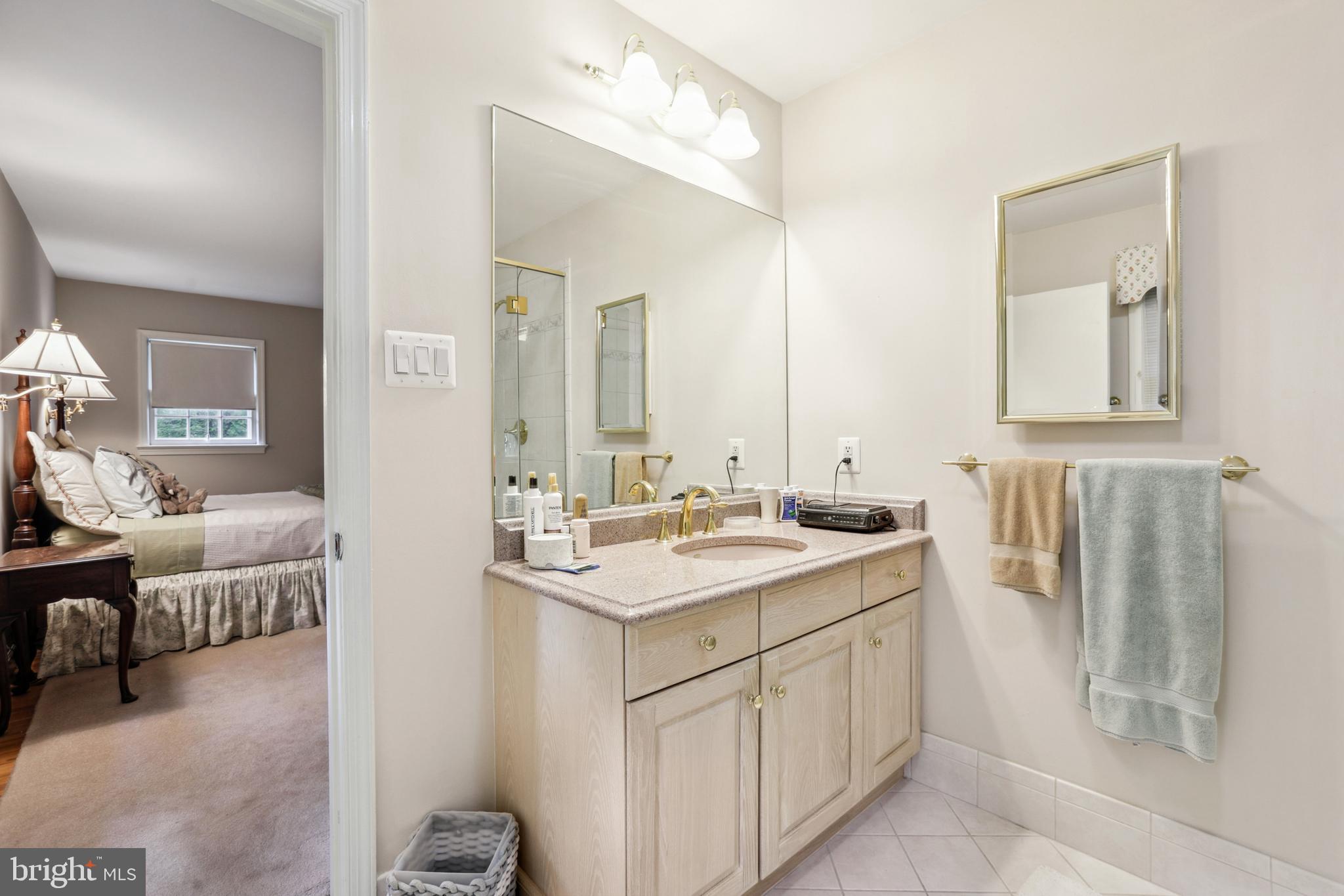 MANTUA HILLS - Residential