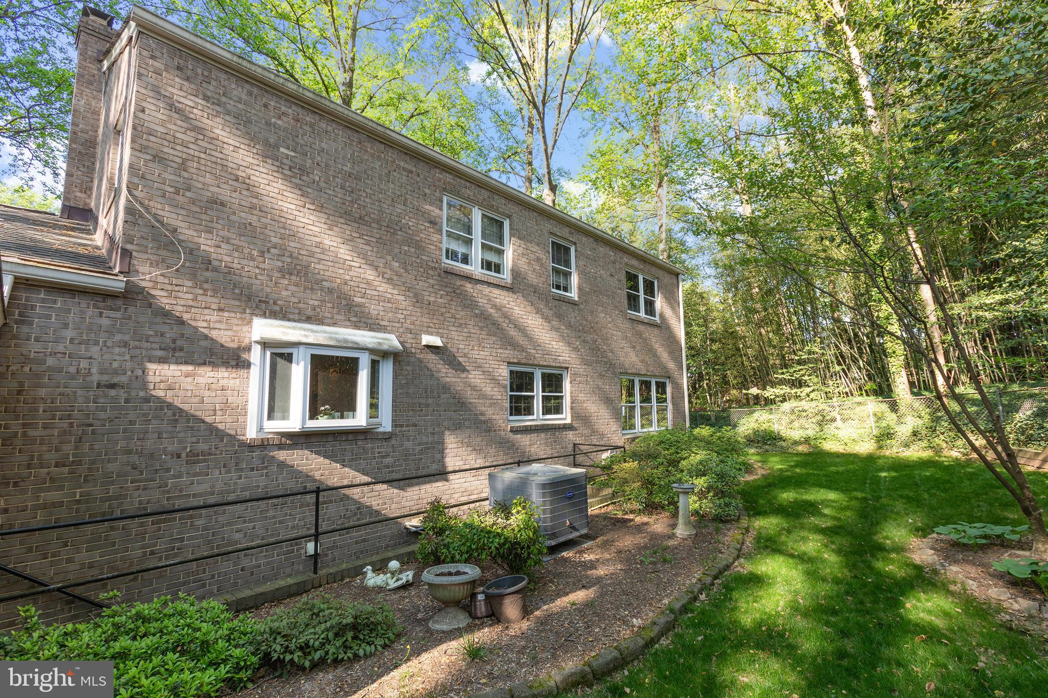 MANTUA HILLS - Residential