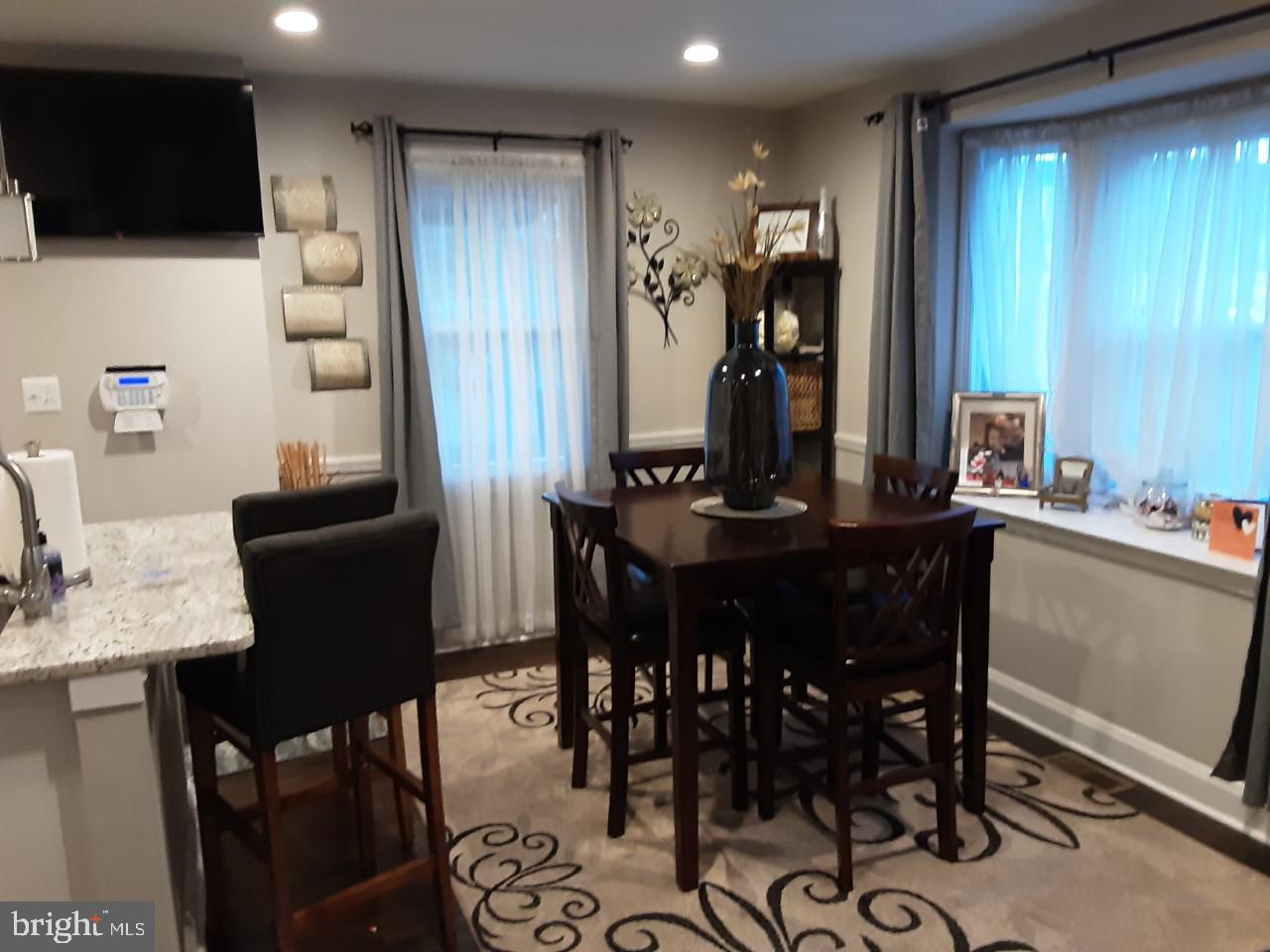 IDLEWOOD - Residential