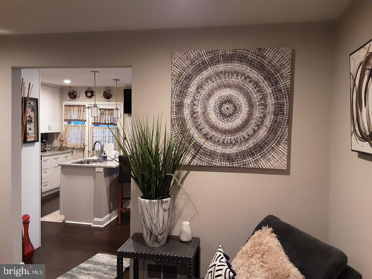 IDLEWOOD - Residential