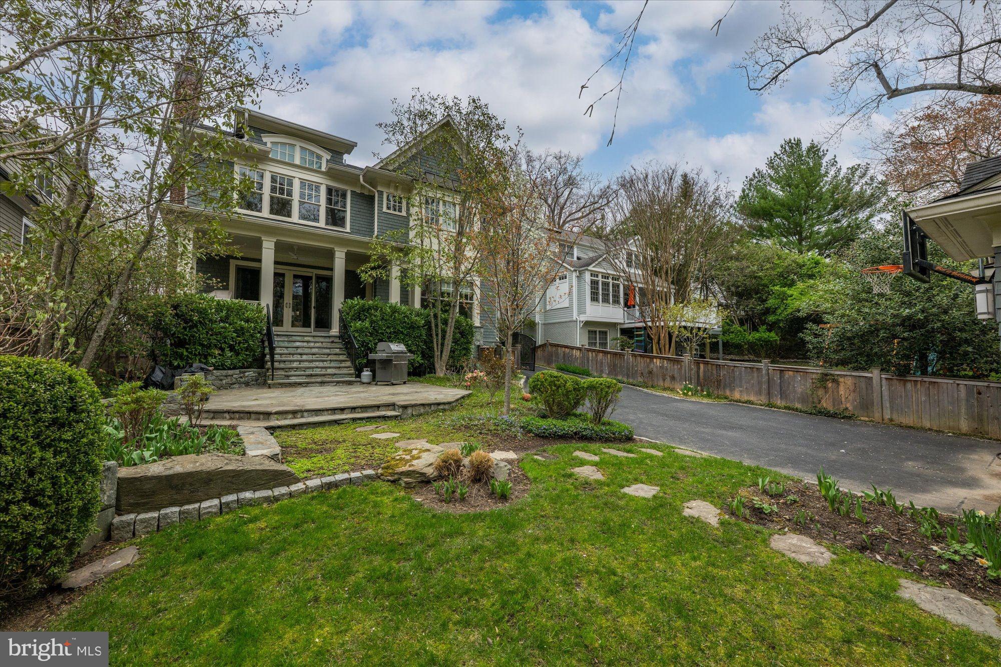 WEST CHEVY CHASE HEIGHTS - Residential