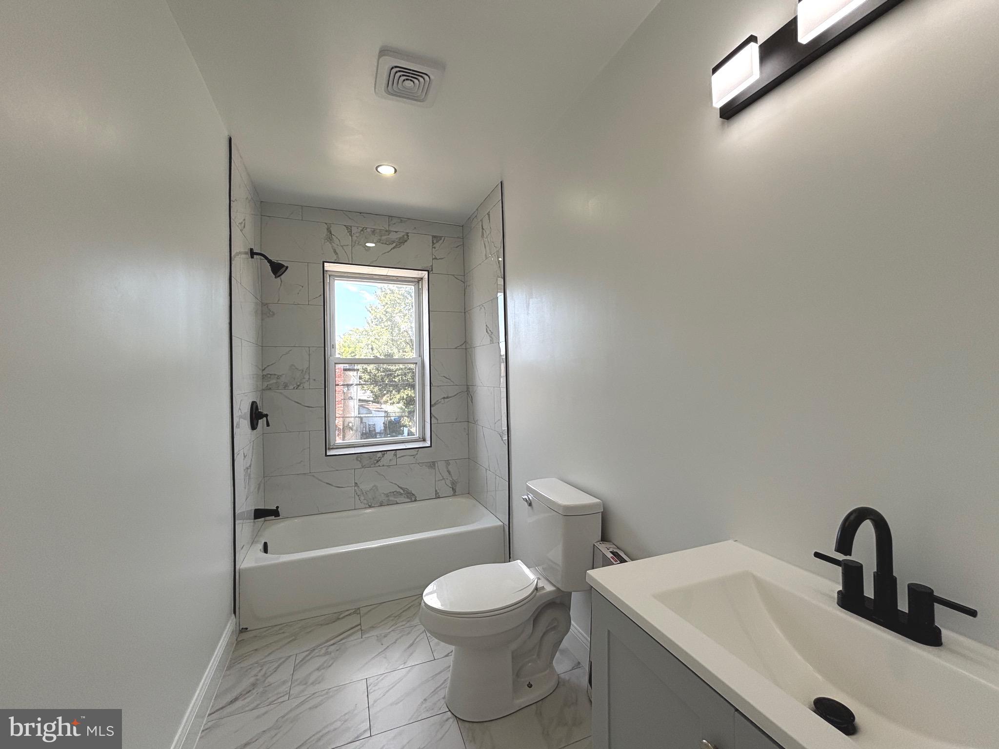 CLIFTON PARK - Residential