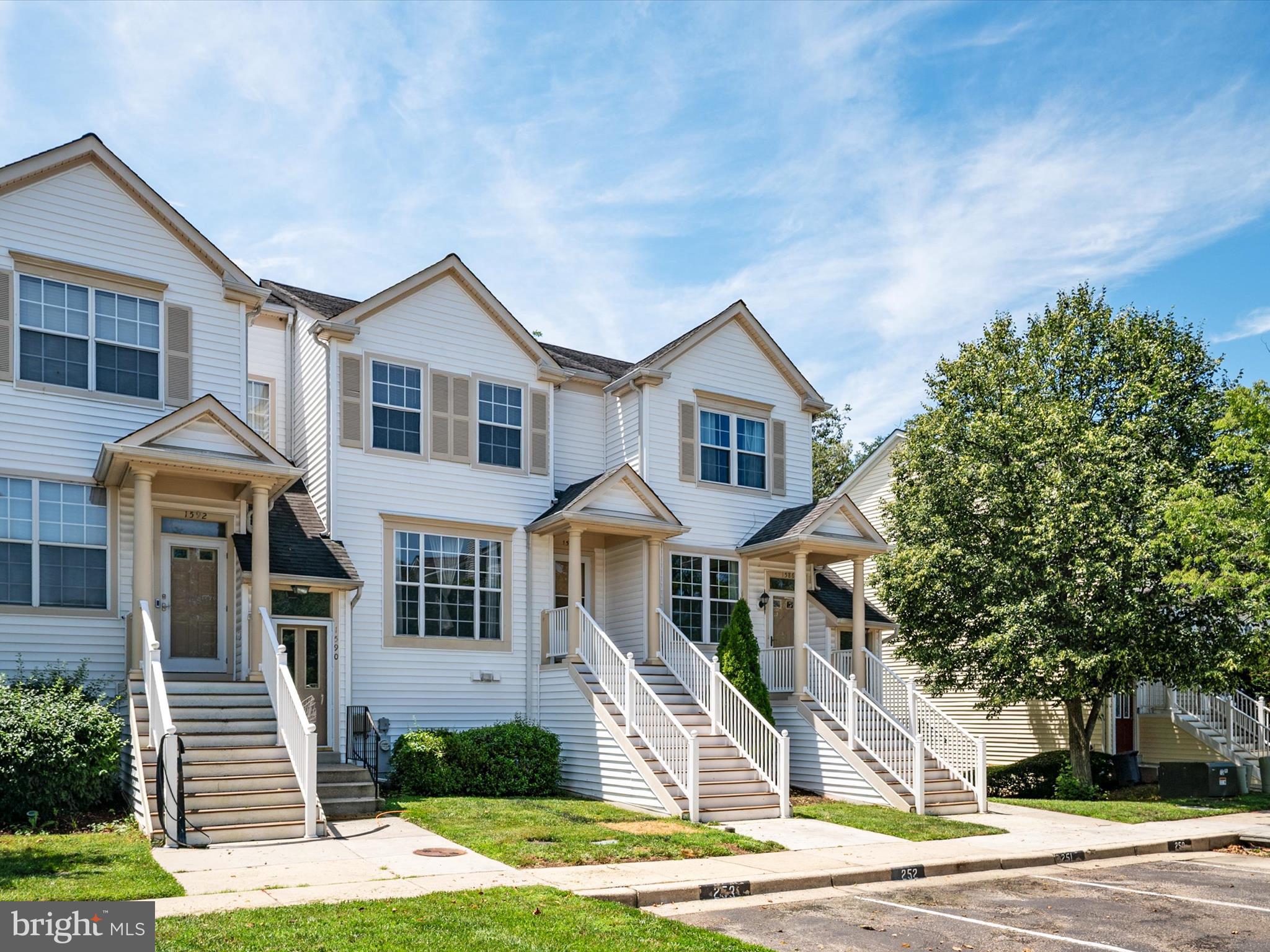 1588 FALLOWFIELD COURT