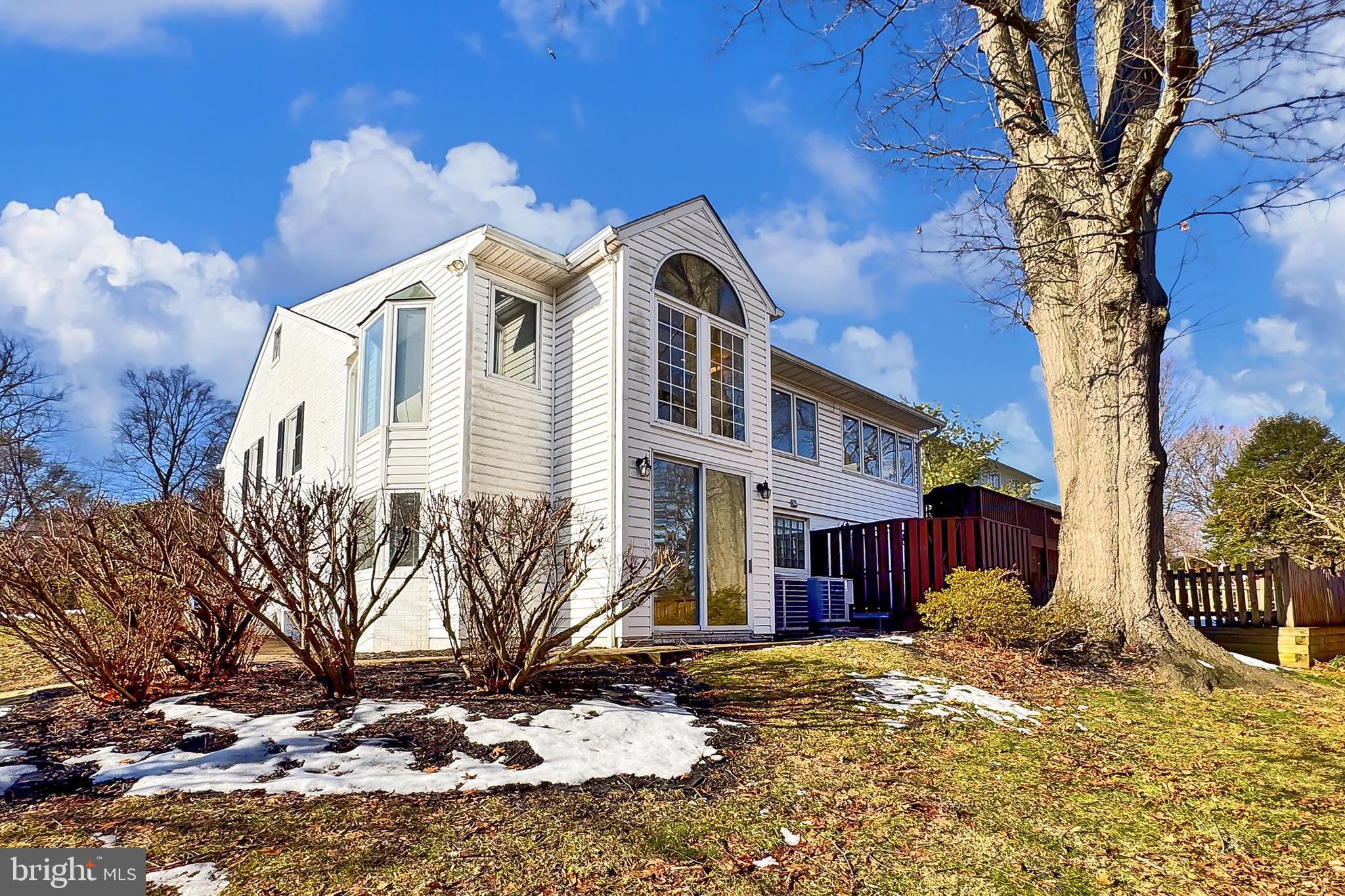 GOLF CLUB MANOR - Residential