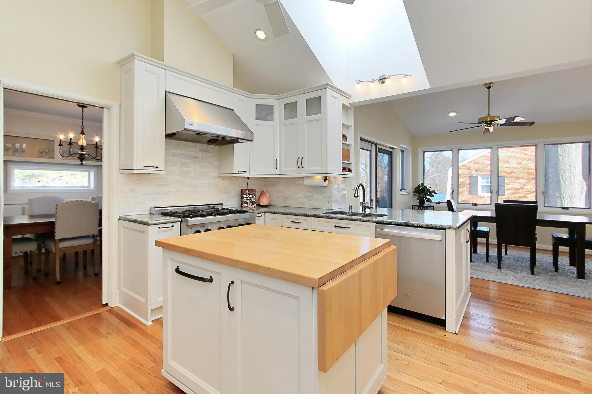 GOLF CLUB MANOR - Residential