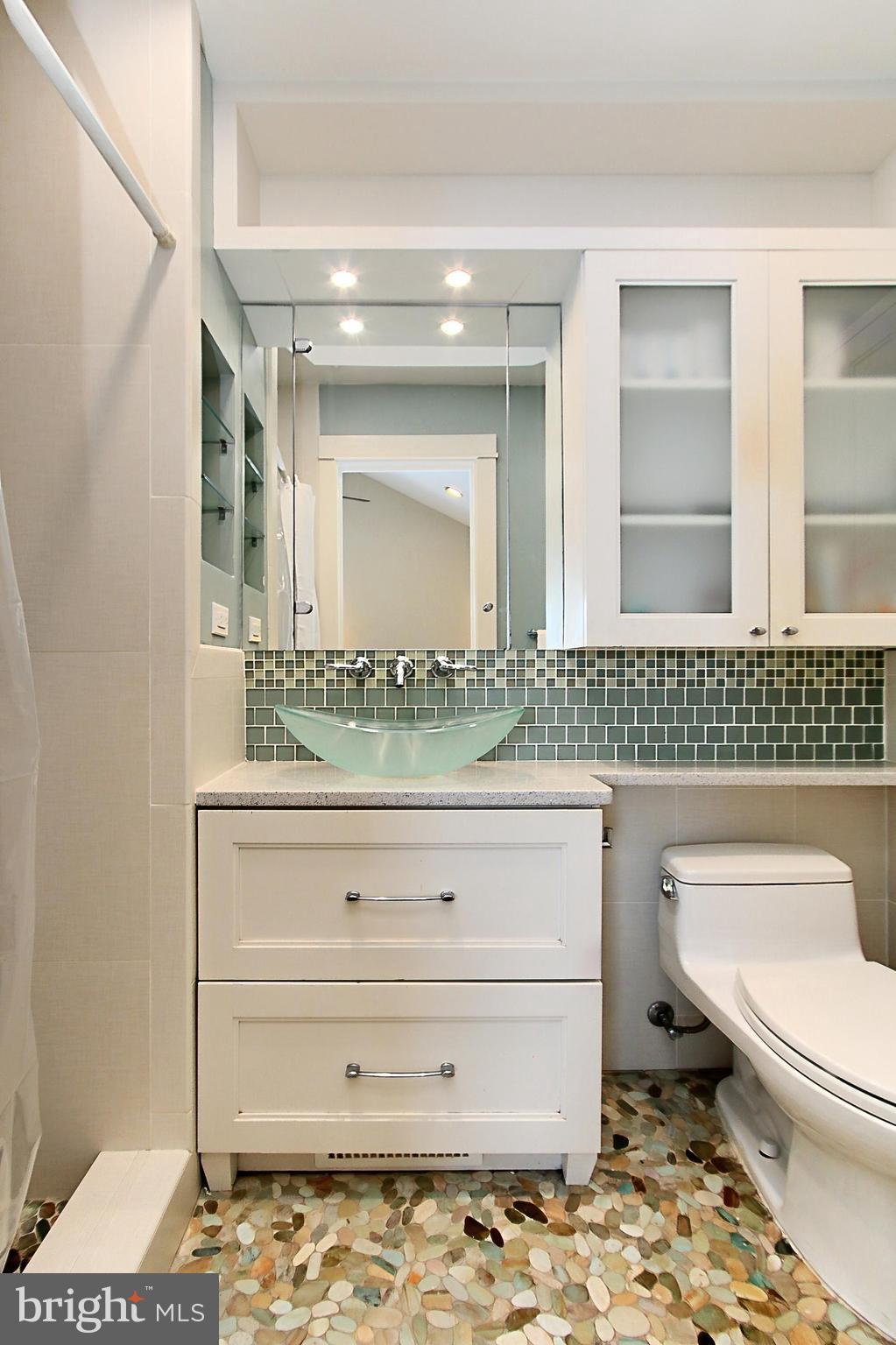 GOLF CLUB MANOR - Residential