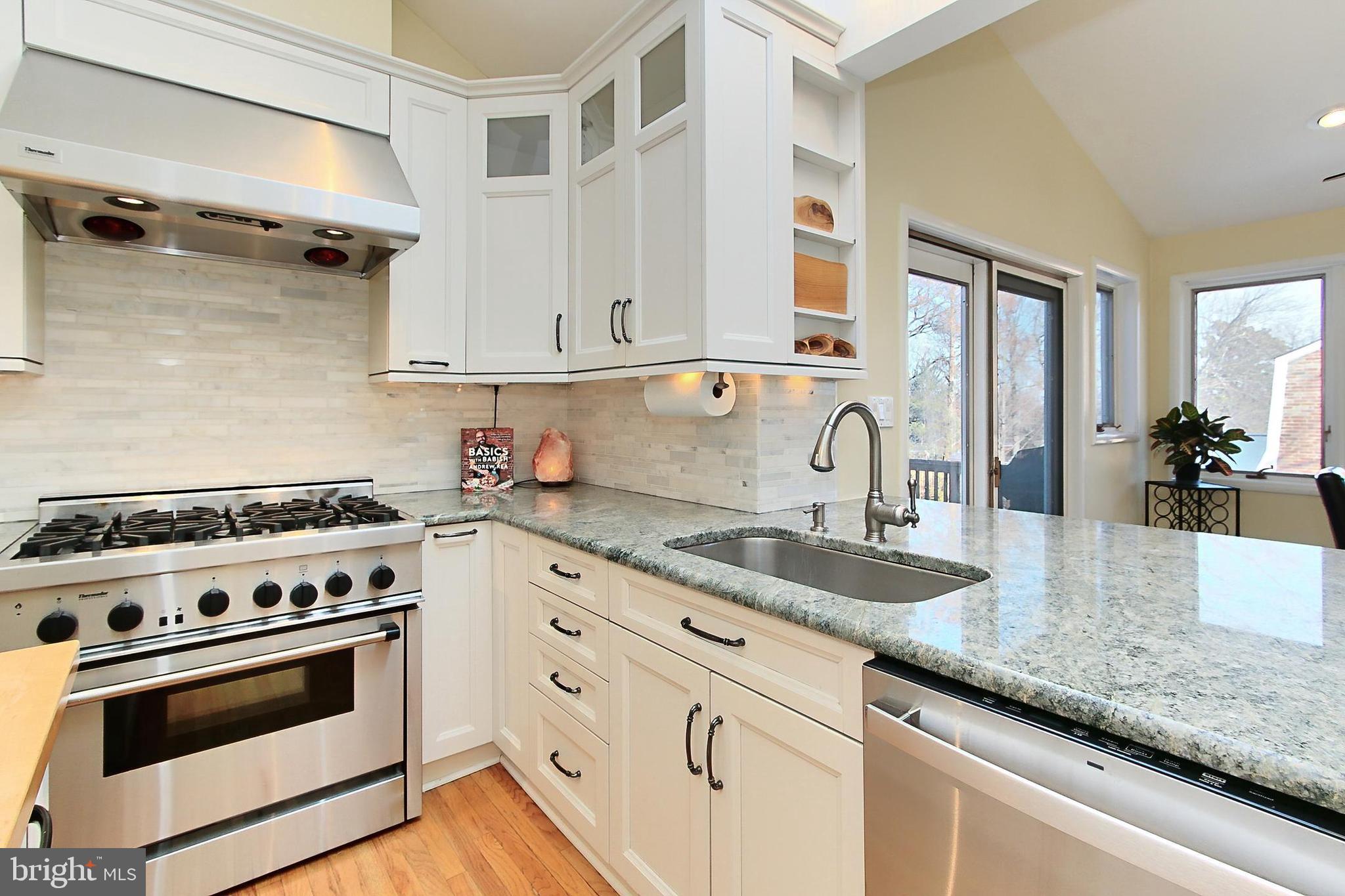 GOLF CLUB MANOR - Residential