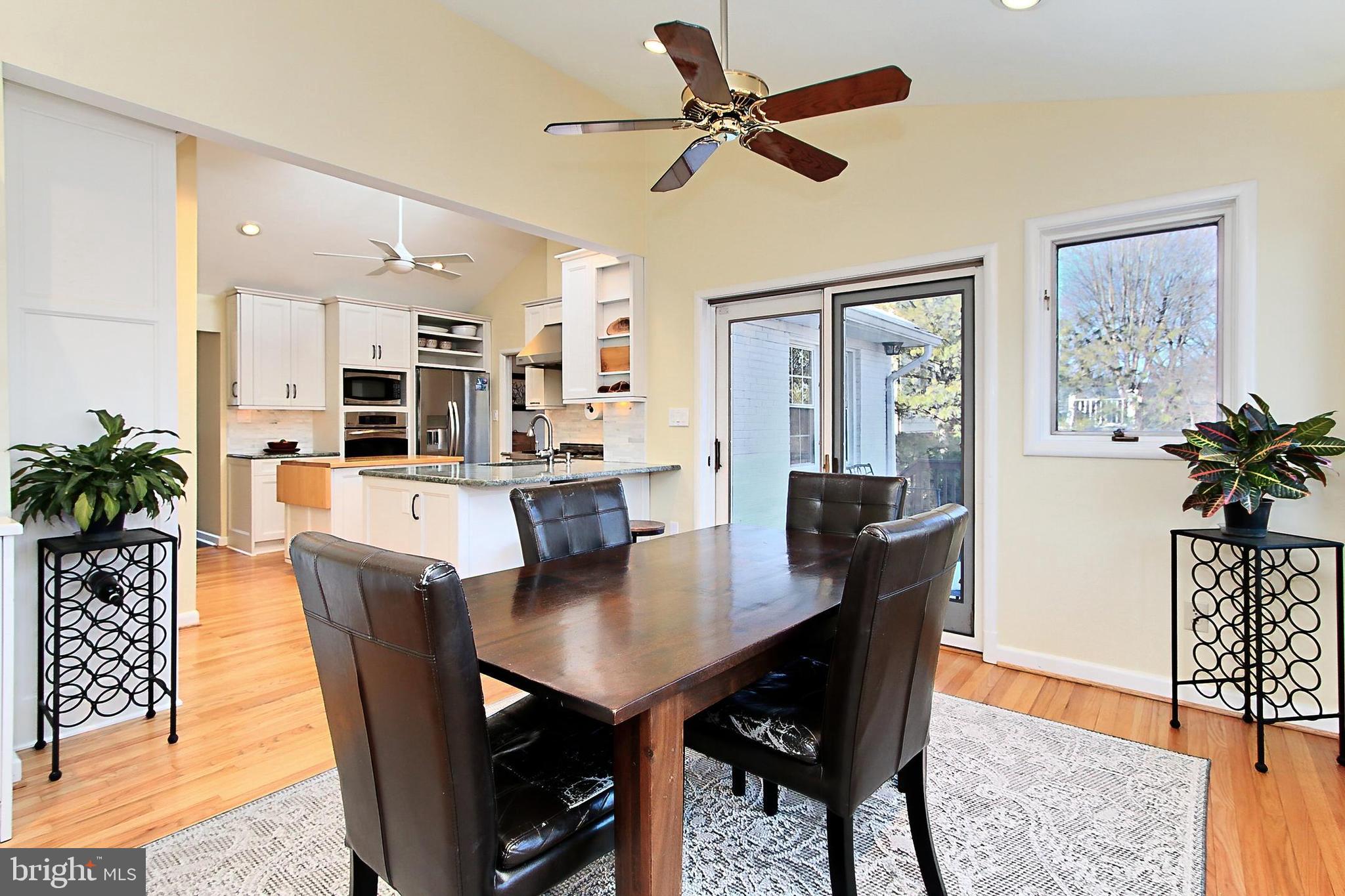 GOLF CLUB MANOR - Residential