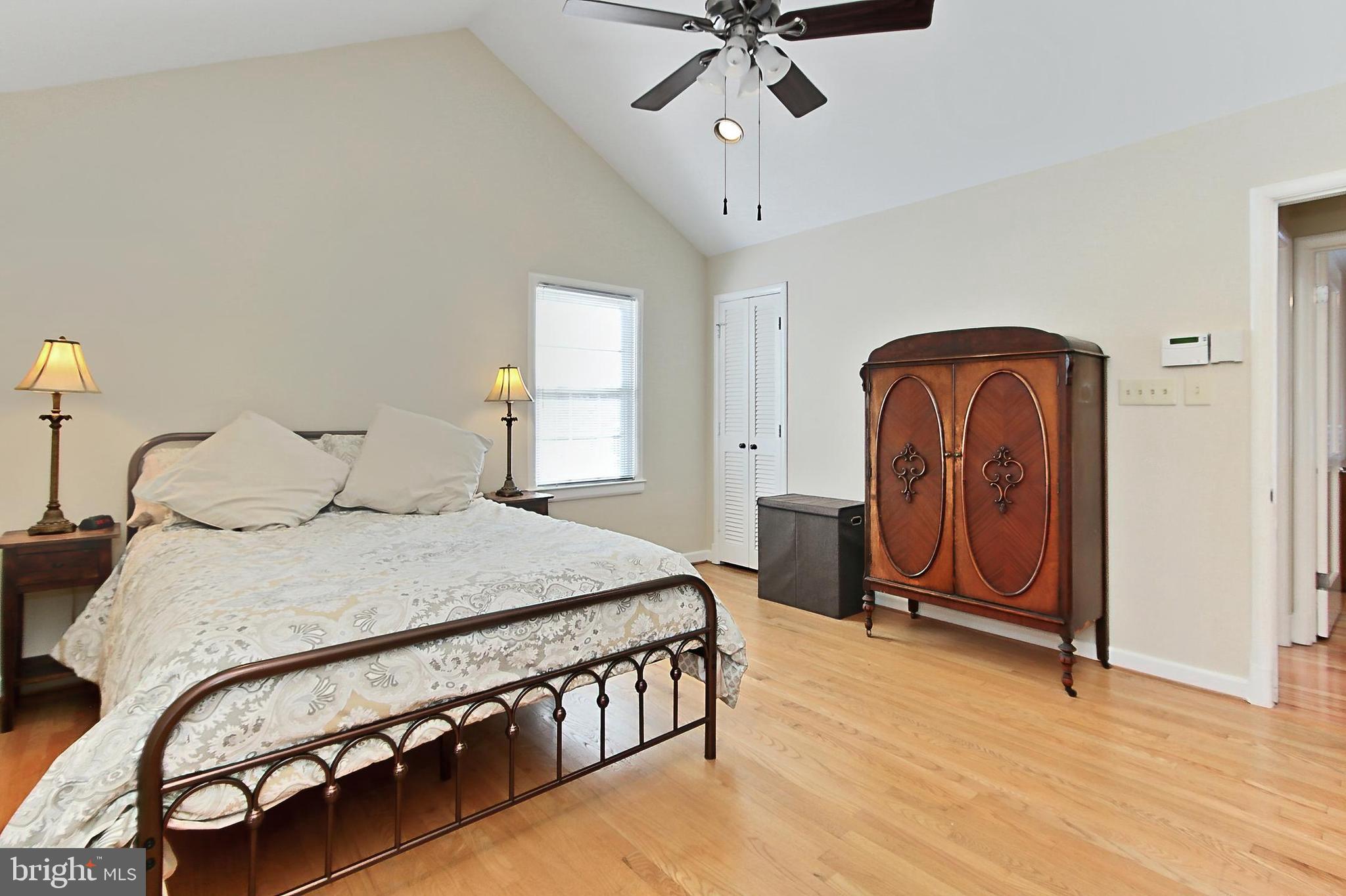 GOLF CLUB MANOR - Residential