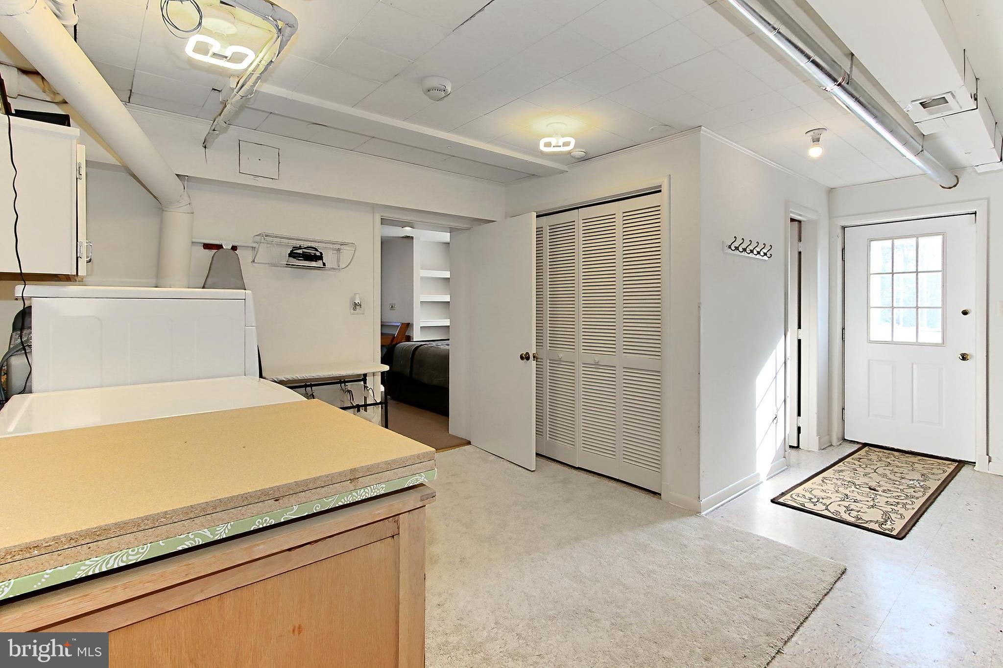 GOLF CLUB MANOR - Residential