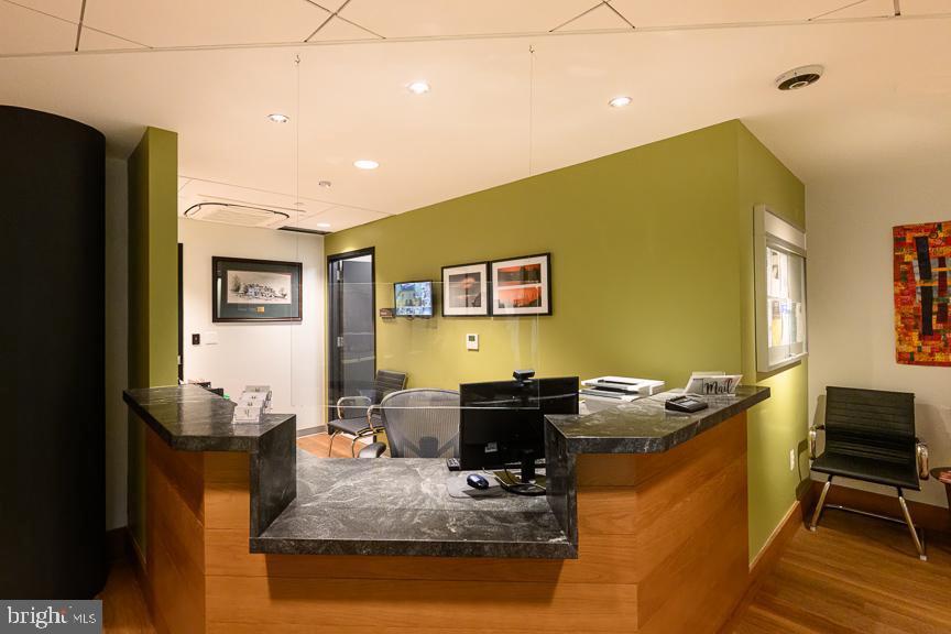 MONTEBELLO - Residential