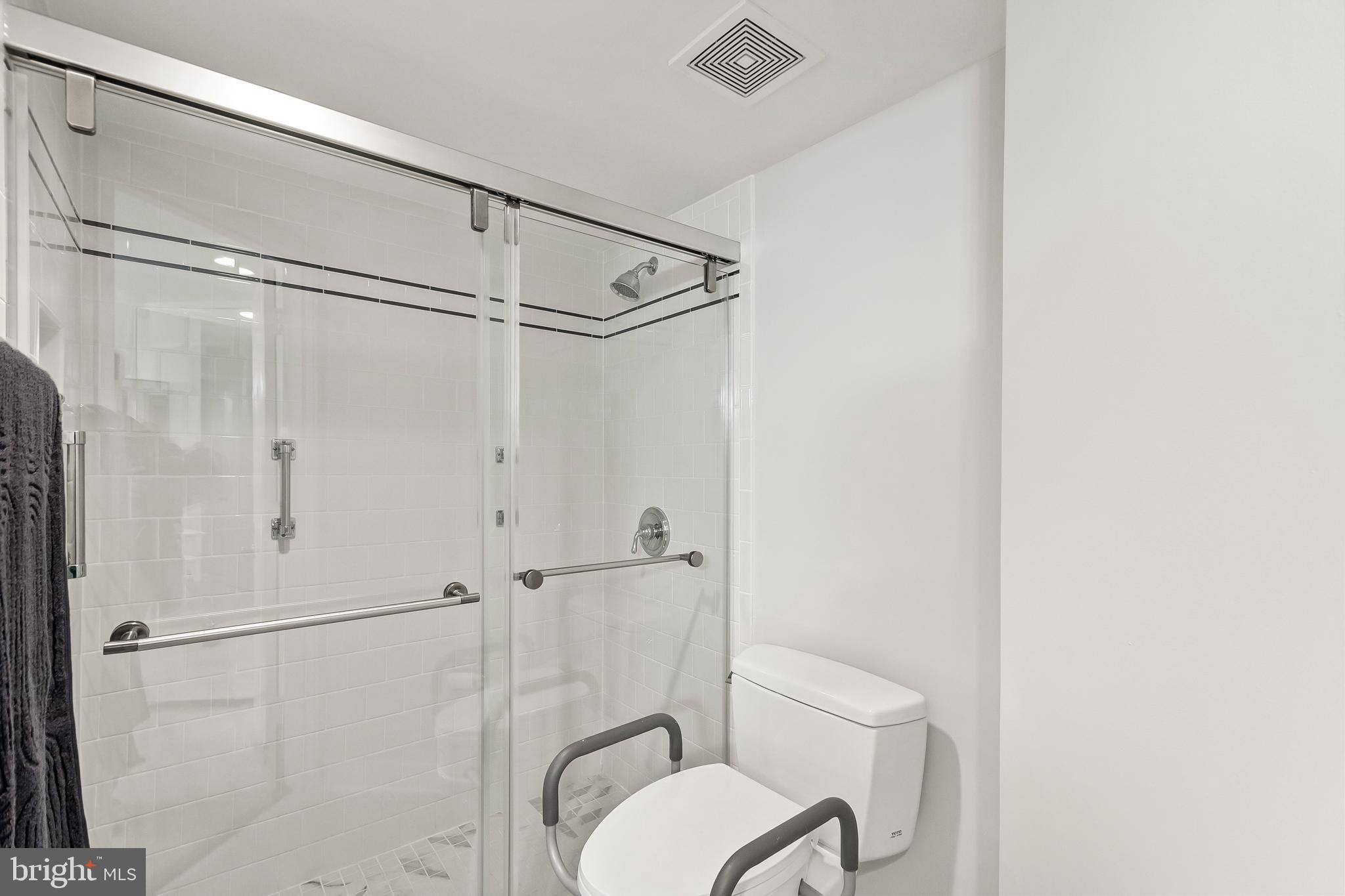 MONTEBELLO - Residential