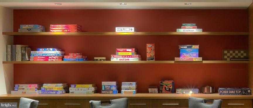 MONTEBELLO - Residential