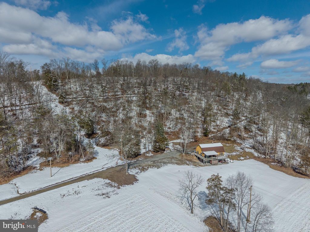 Photo of 21697 View Dr, THREE SPRINGS, PA 17264 (MLS # PAHU2024004)