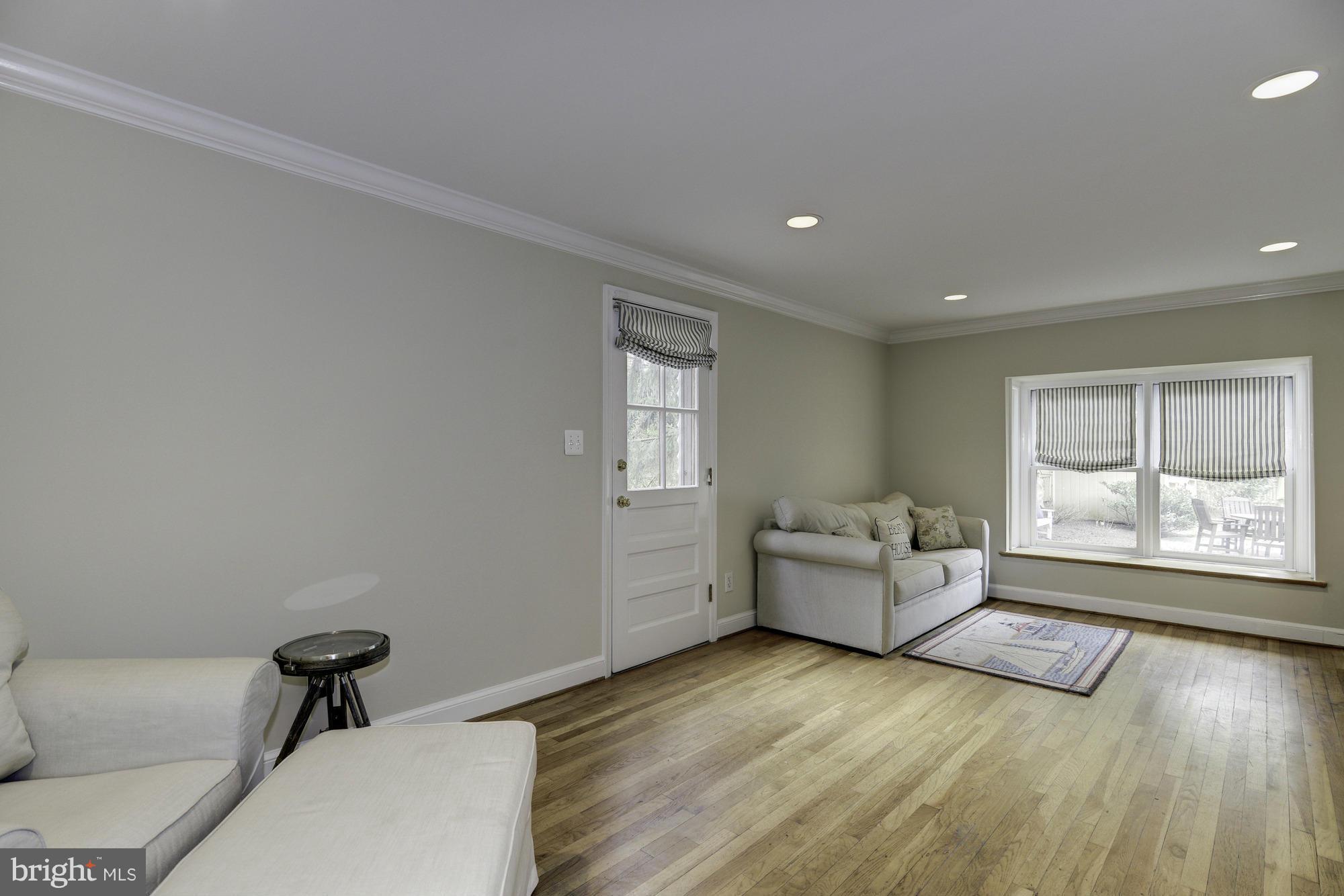 CHEVY CHASE - Residential