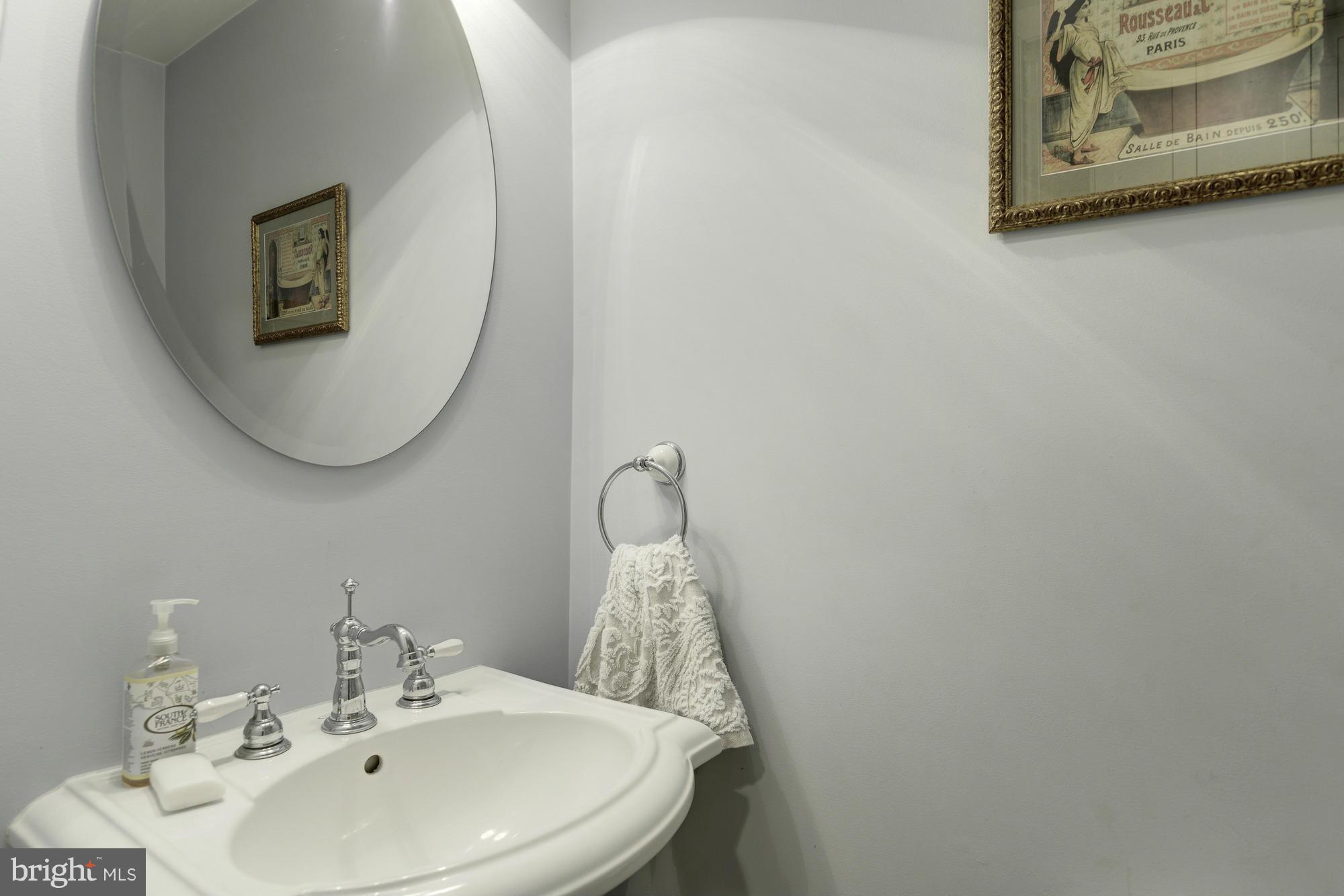 CHEVY CHASE - Residential