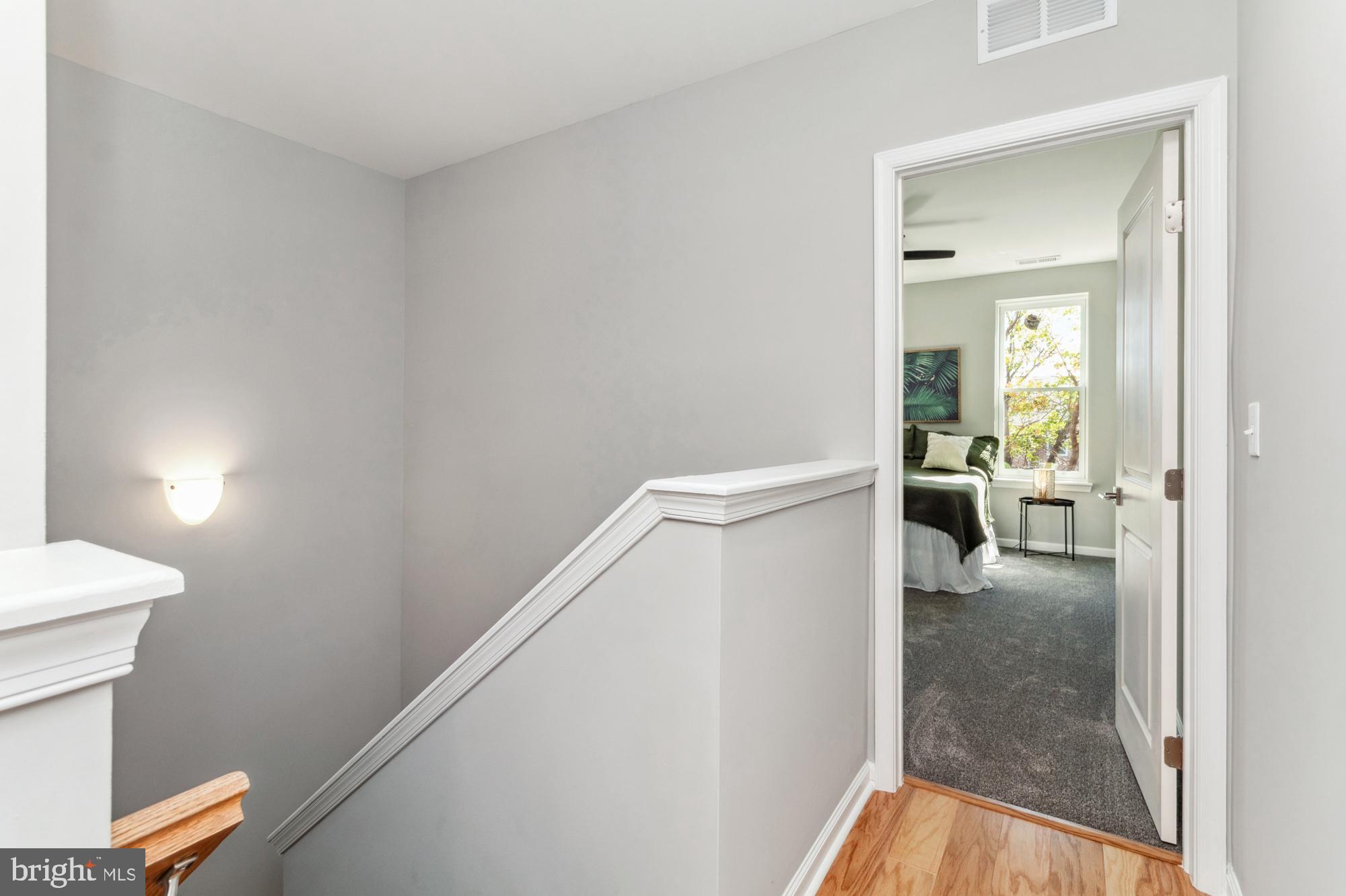 JOHNSTON SQUARE - Residential