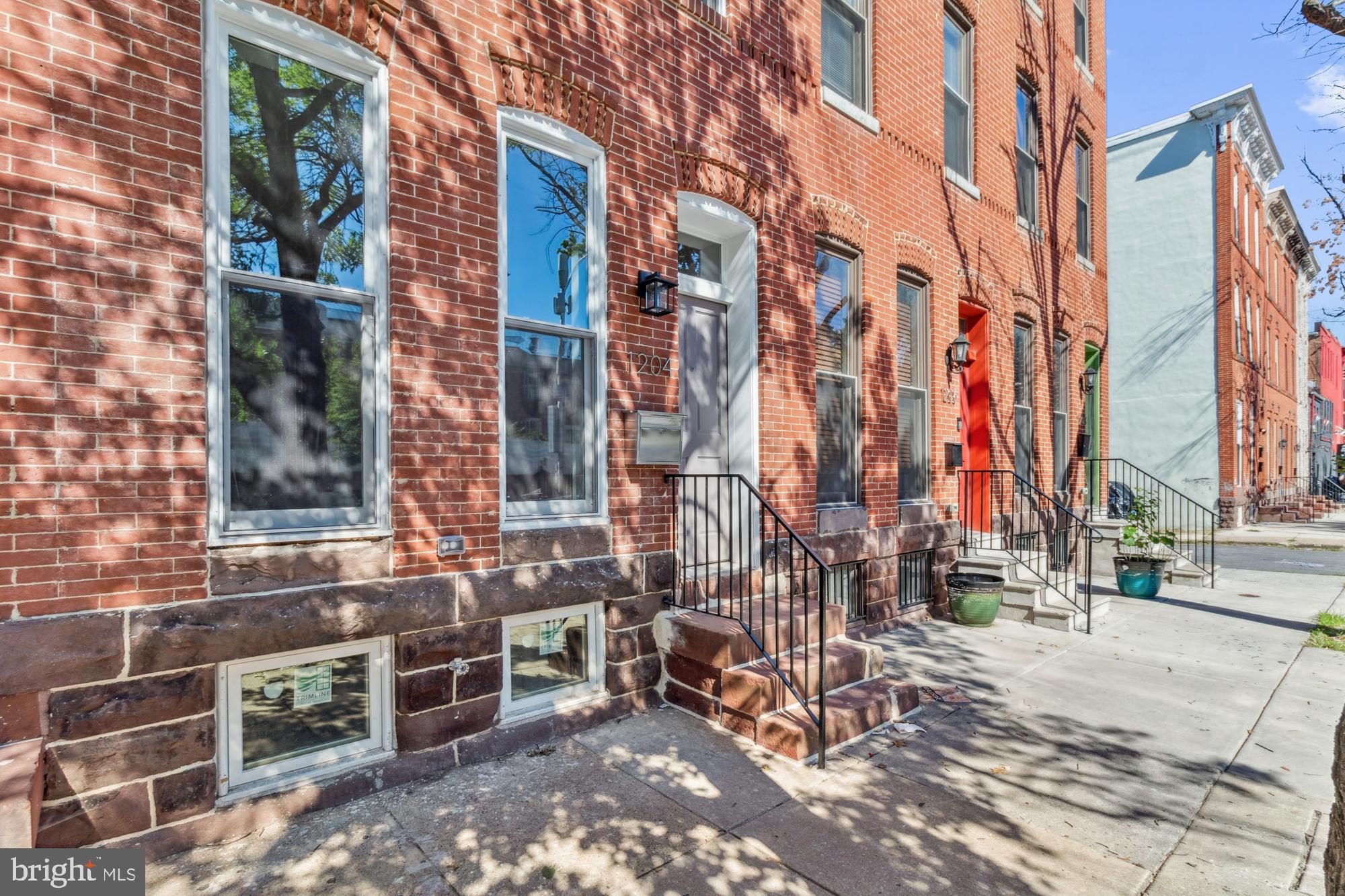 JOHNSTON SQUARE - Residential