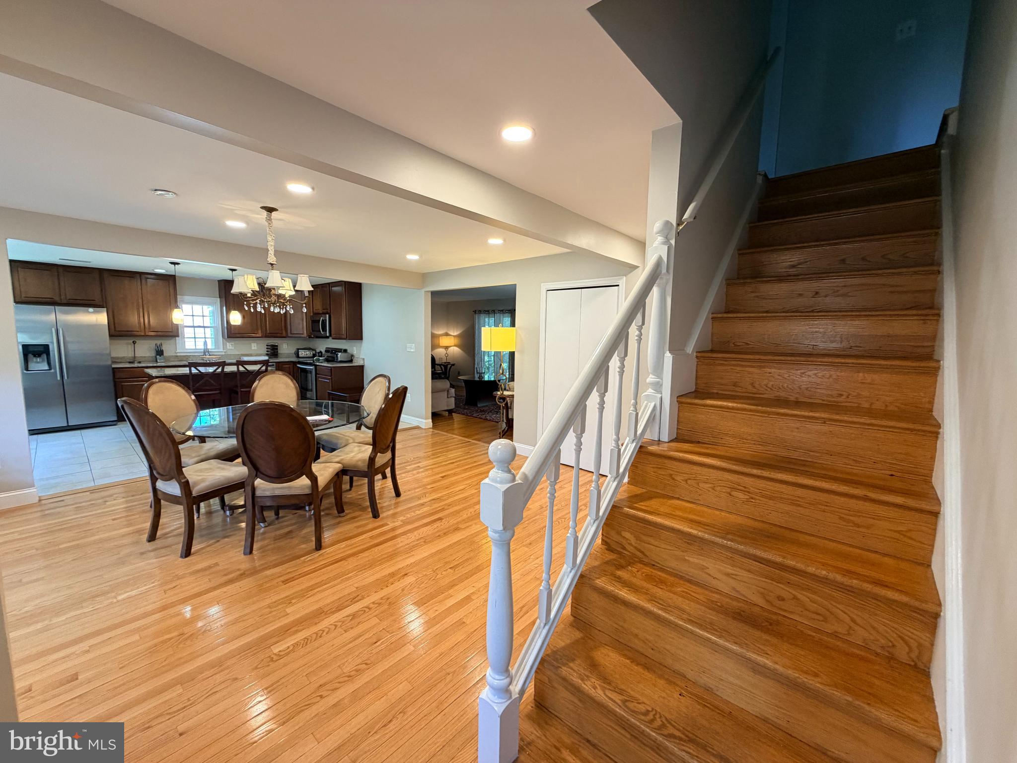 10802 HUNT CLUB ROAD