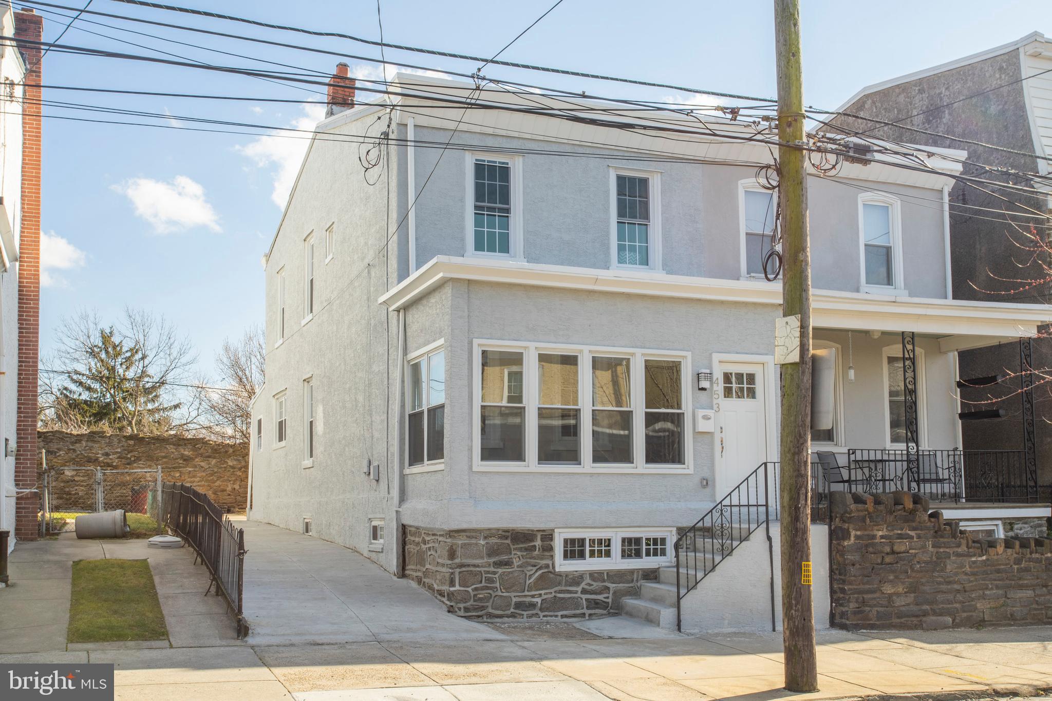 ROXBOROUGH - Residential