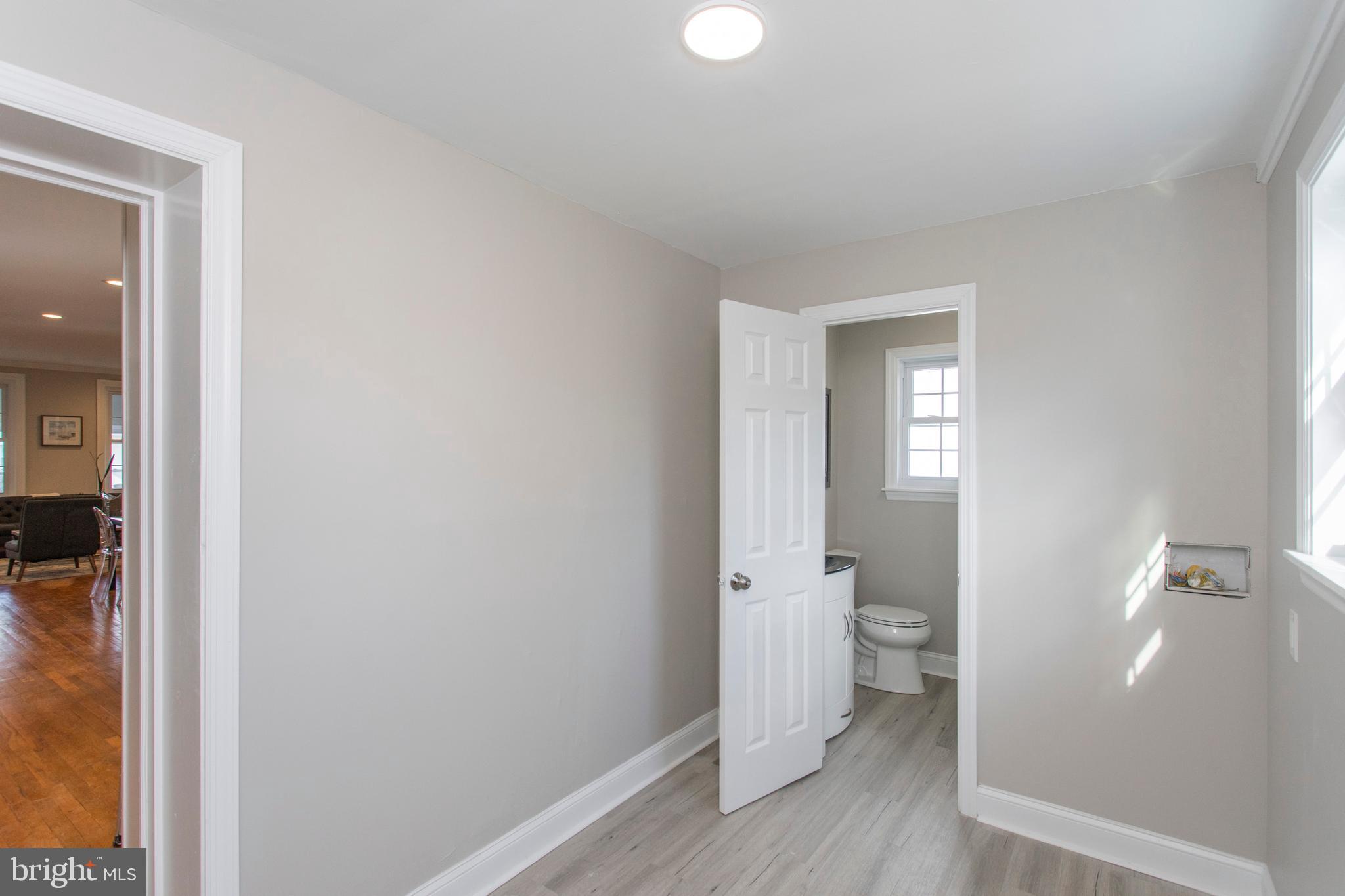 ROXBOROUGH - Residential