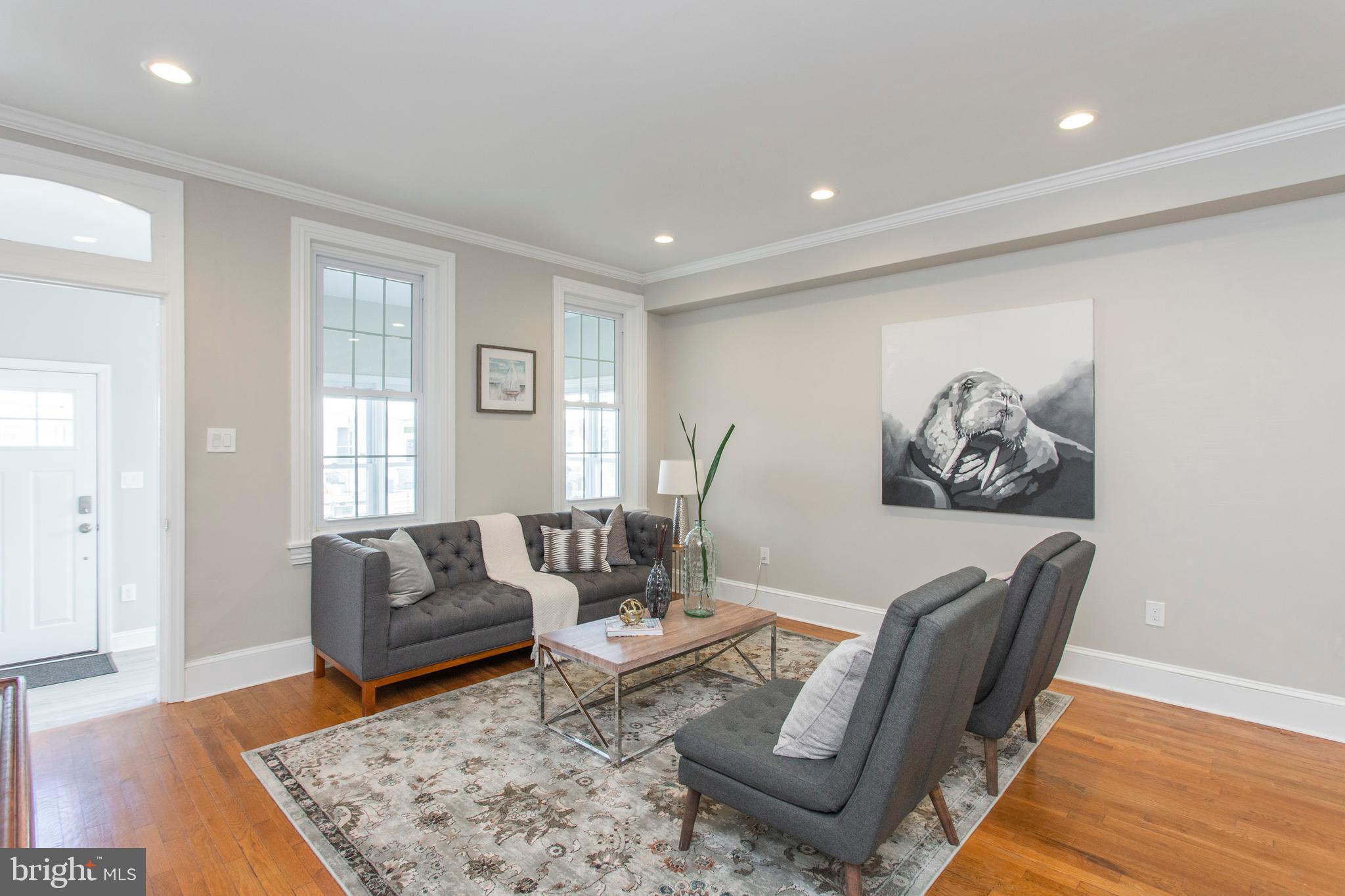 ROXBOROUGH - Residential