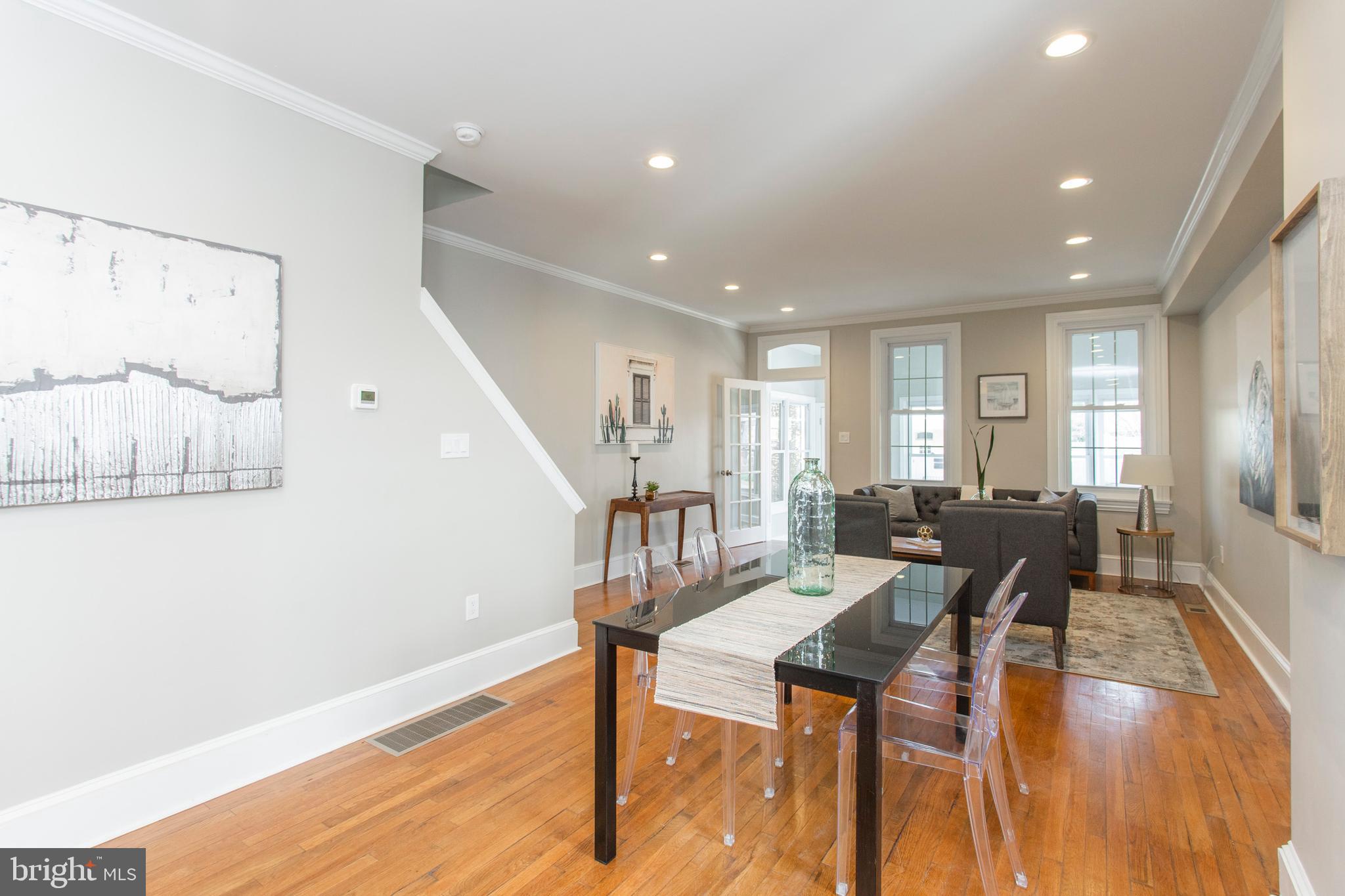 ROXBOROUGH - Residential