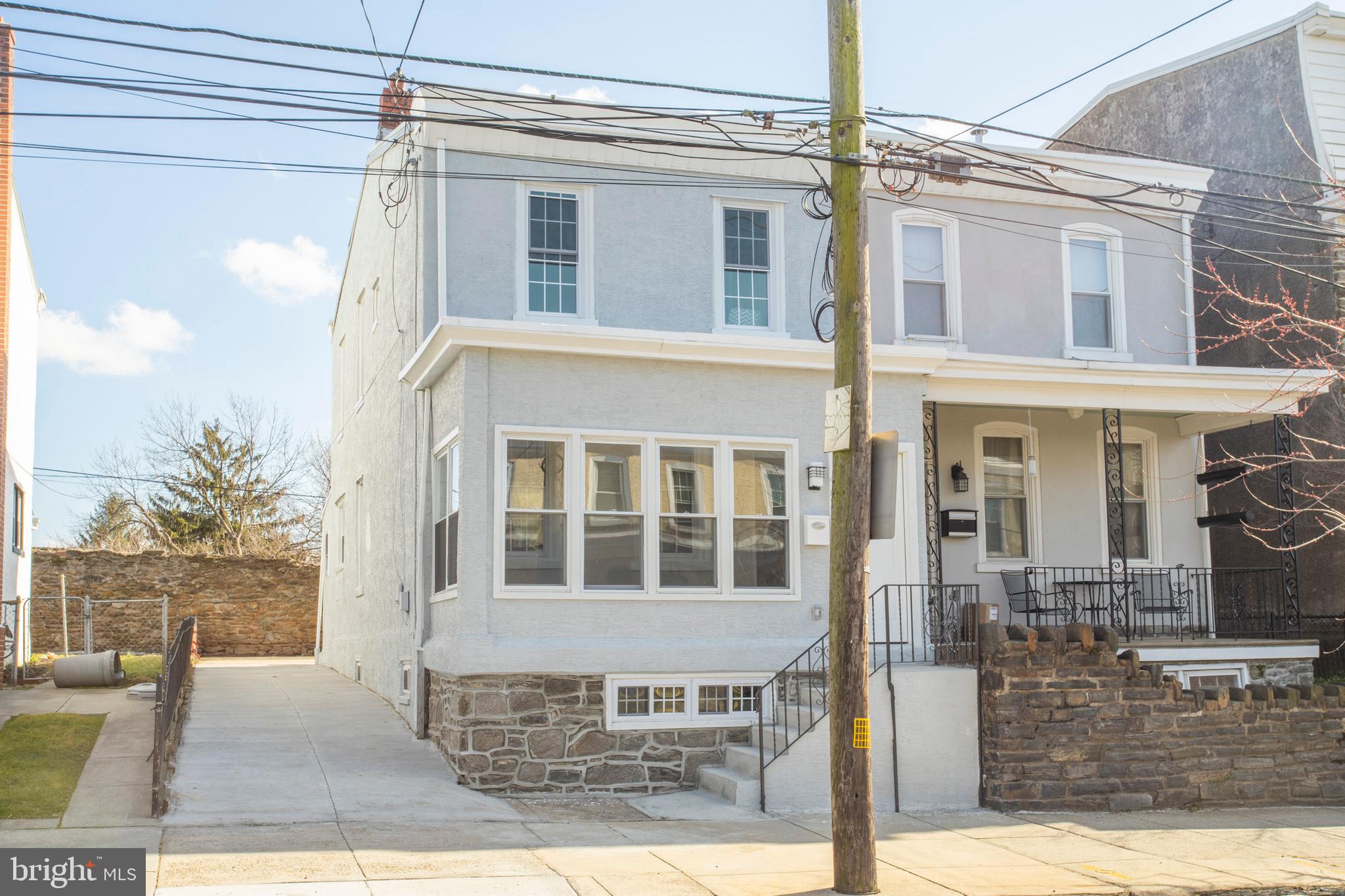 ROXBOROUGH - Residential