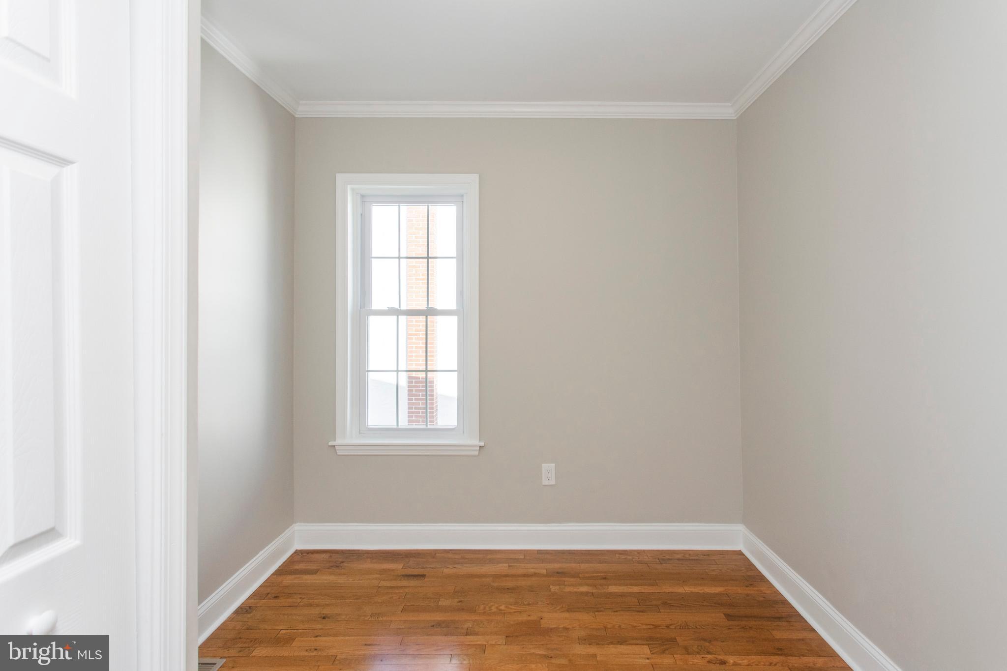 ROXBOROUGH - Residential