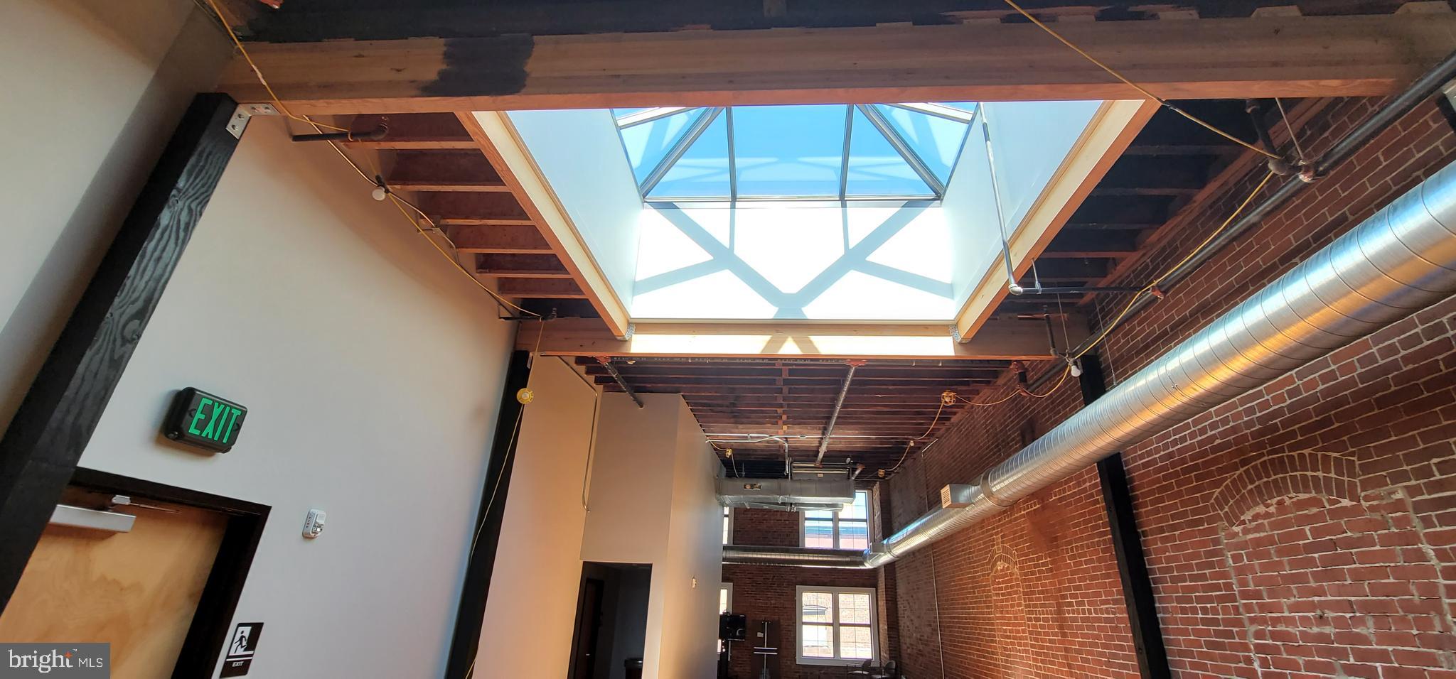 READING - Commercial Sale