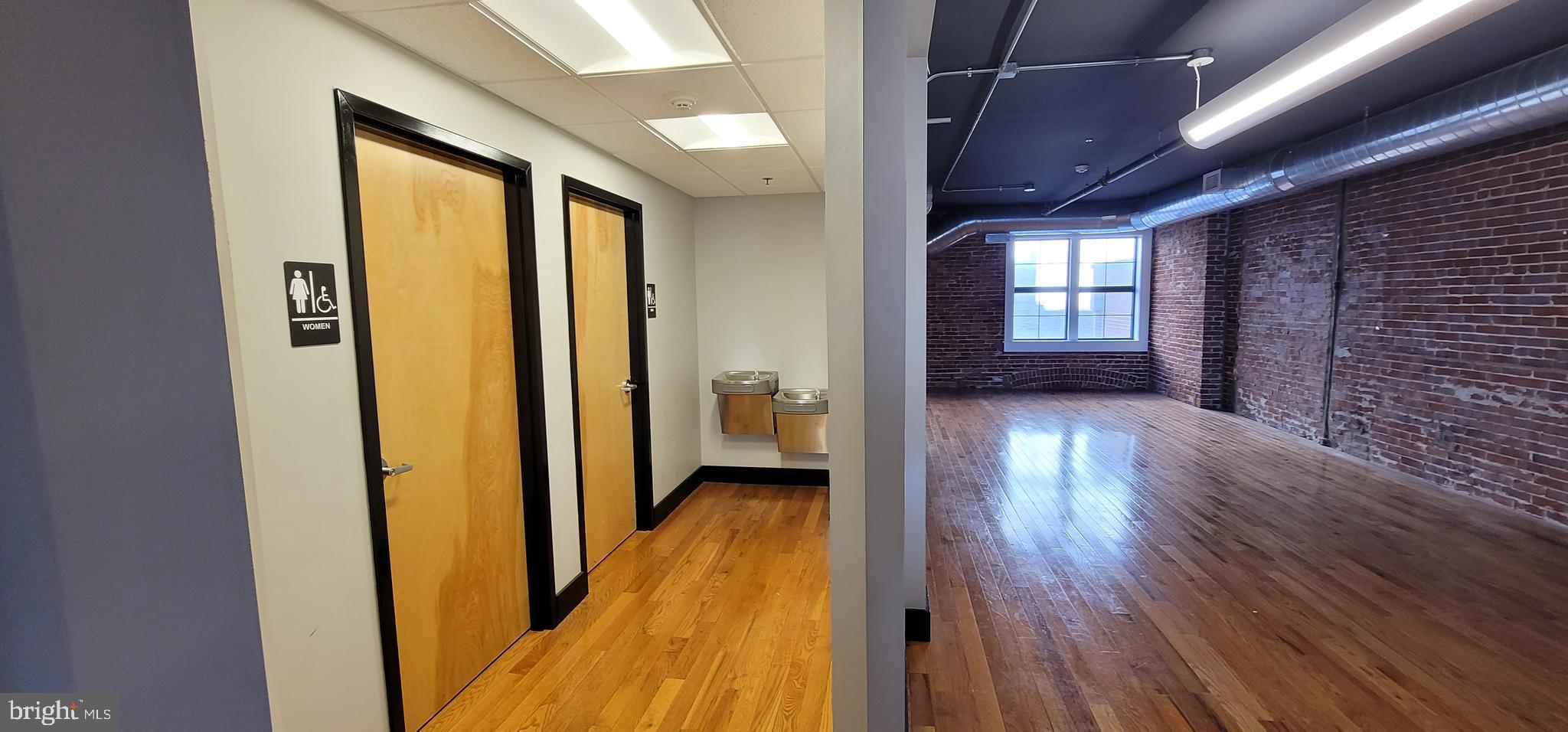 READING - Commercial Sale