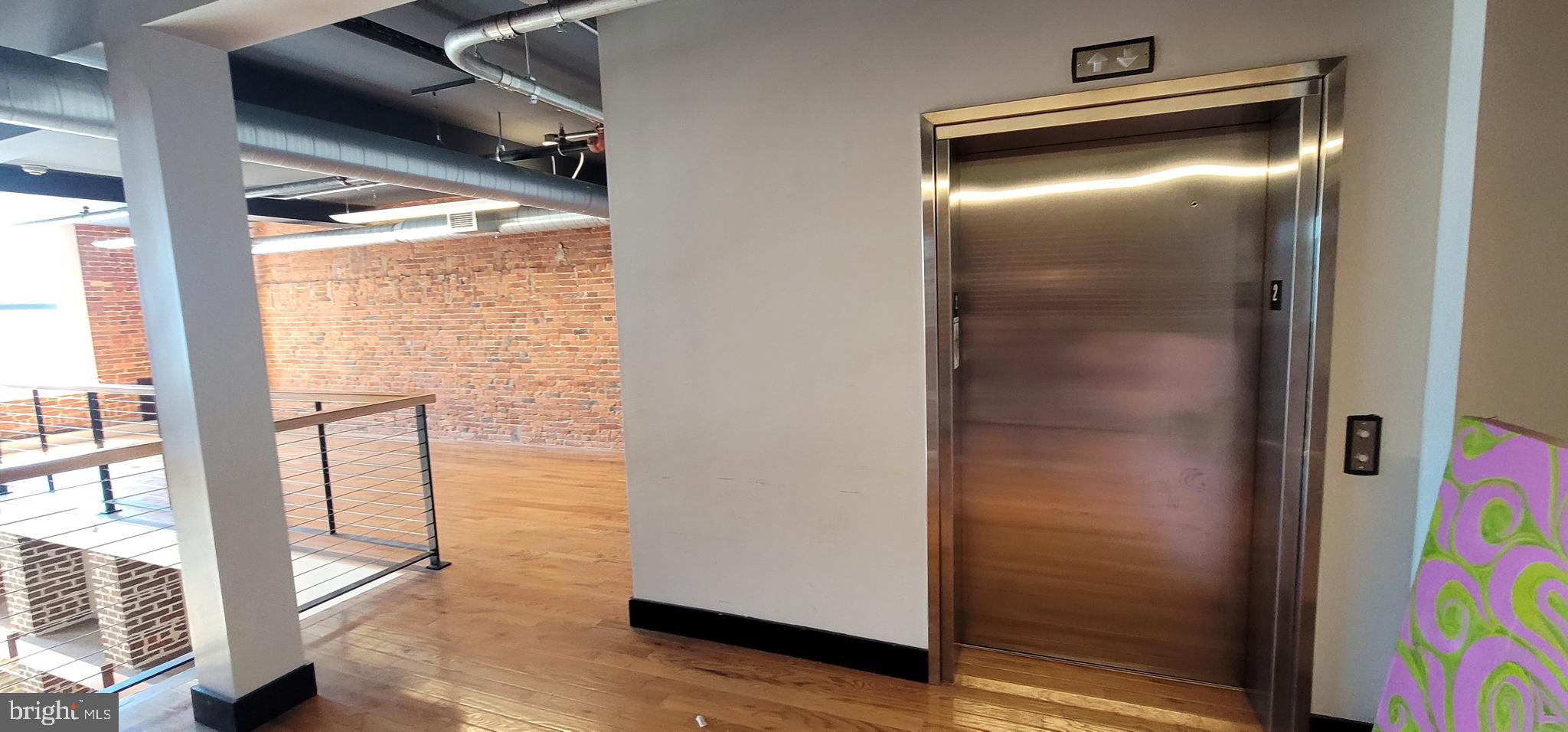 READING - Commercial Sale