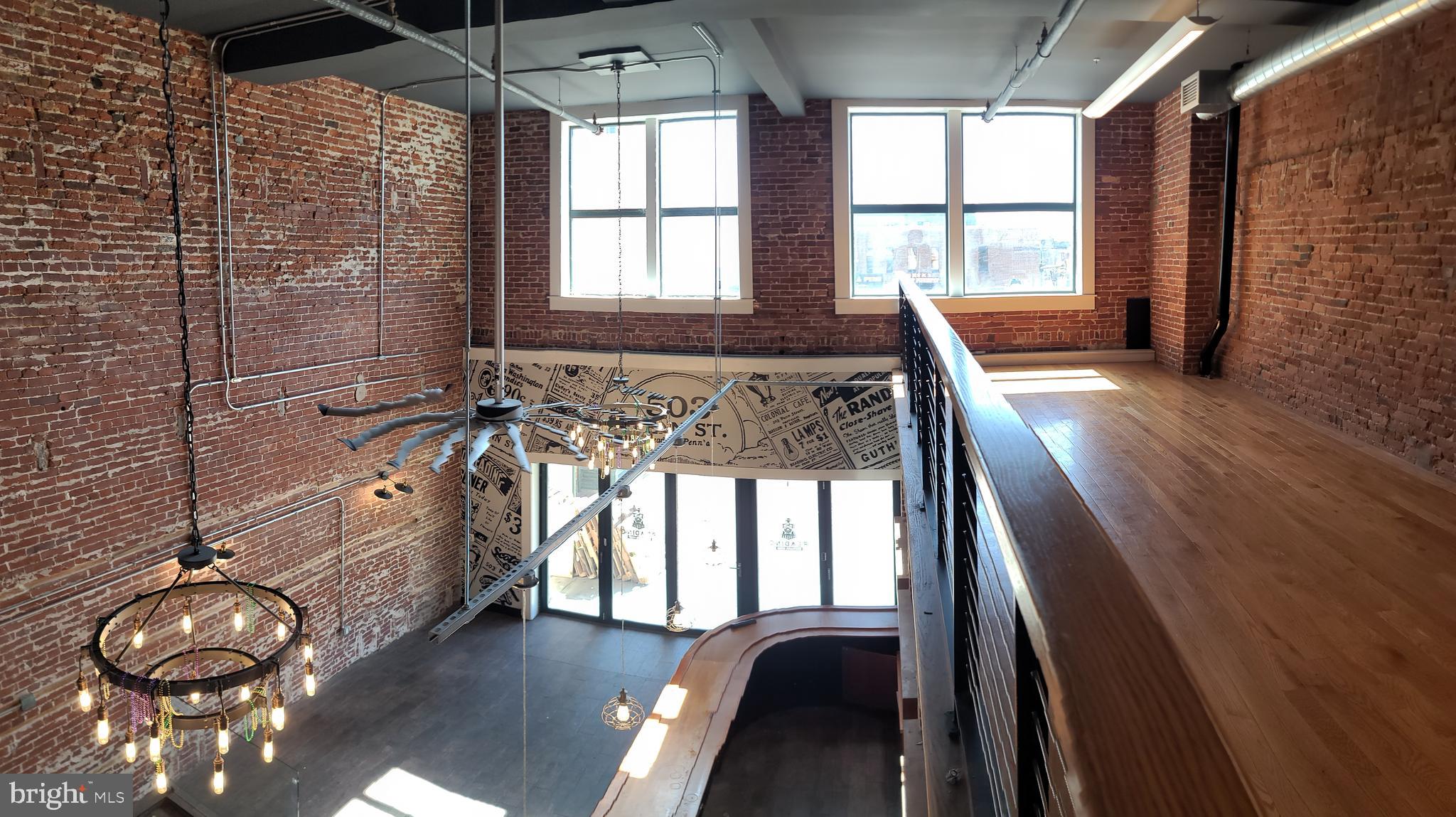 READING - Commercial Sale