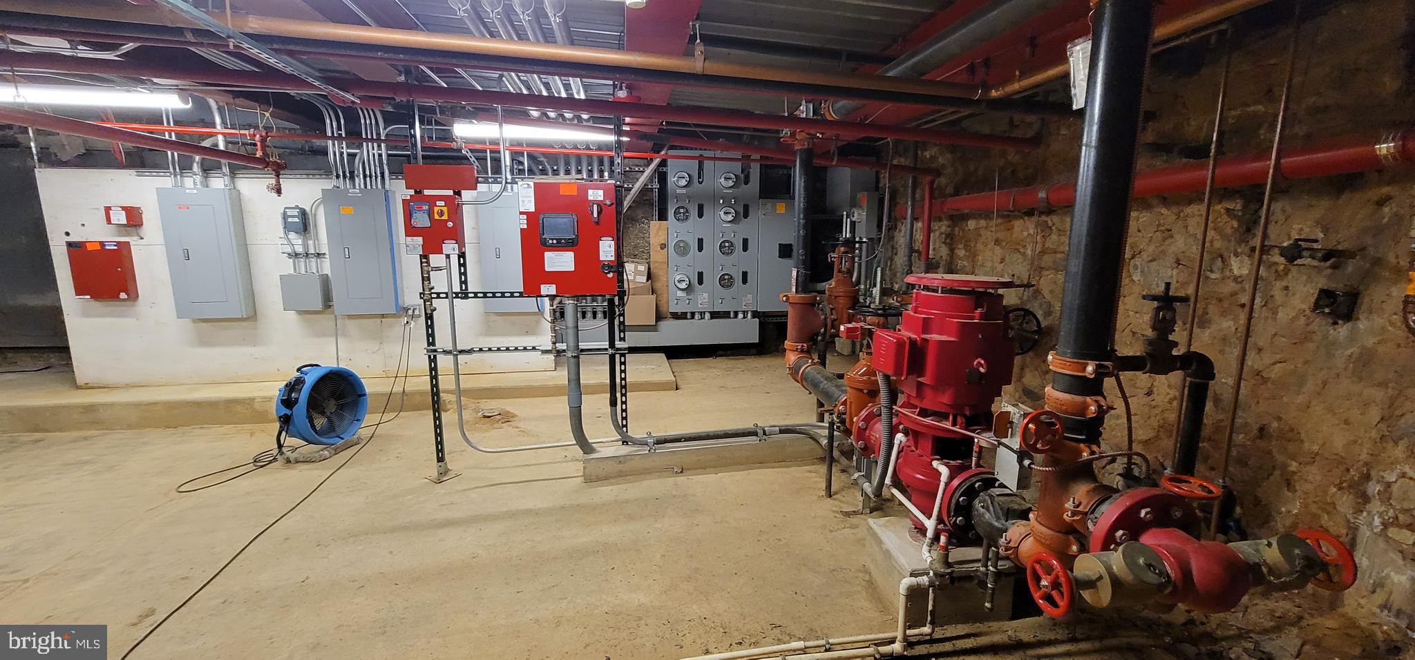 READING - Commercial Sale