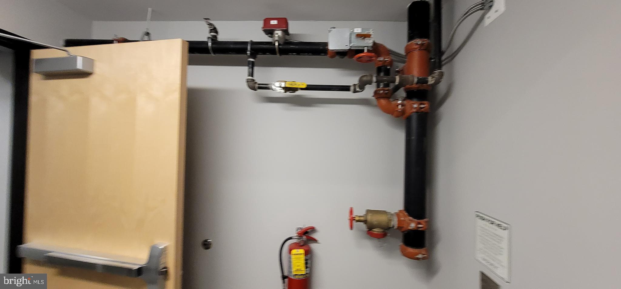 READING - Commercial Sale