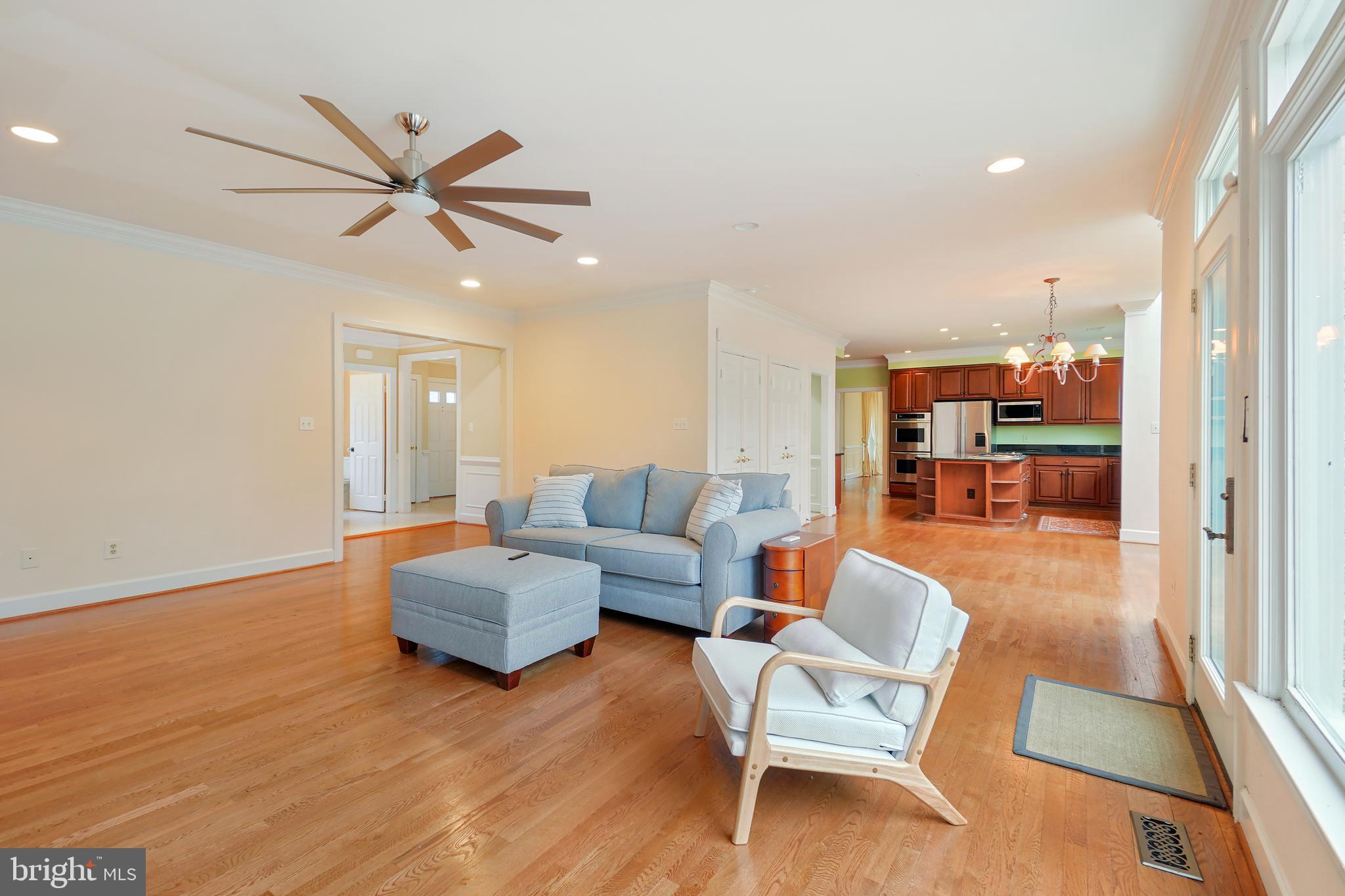 LAKE POTOMAC - Residential